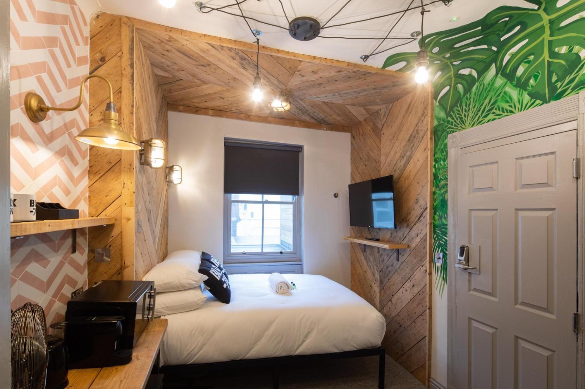 Double Room - Photo 1