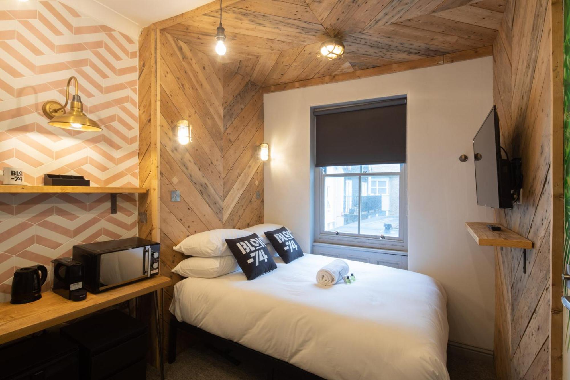 Double Room - Photo 2