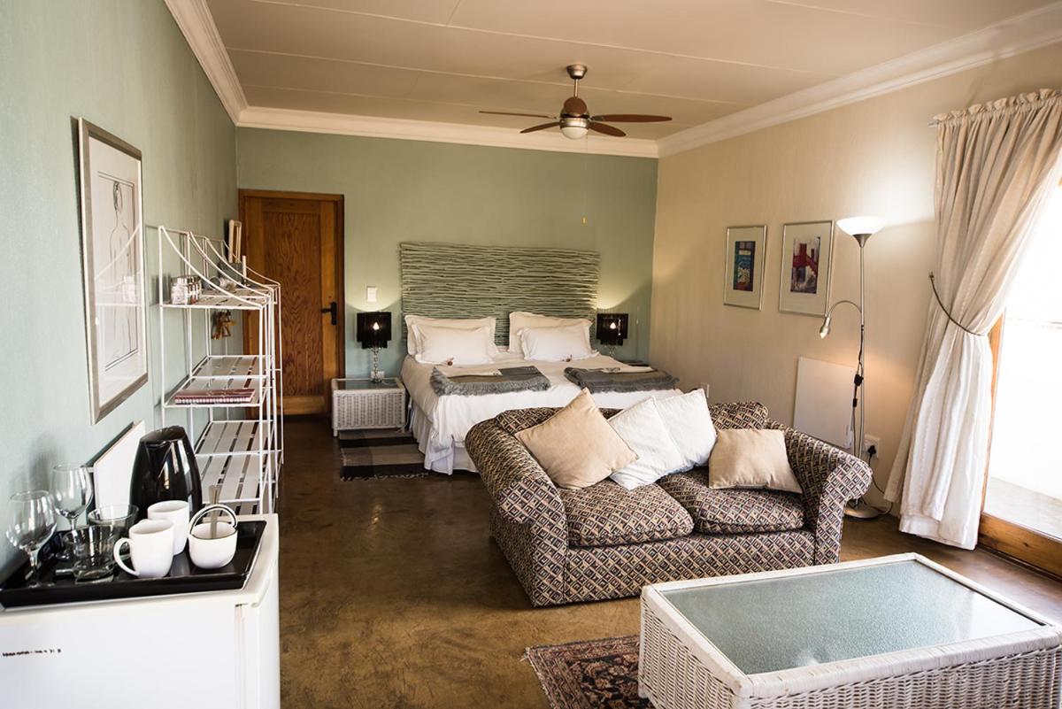 Deluxe King or Twin Suite - 2 - Photo 1