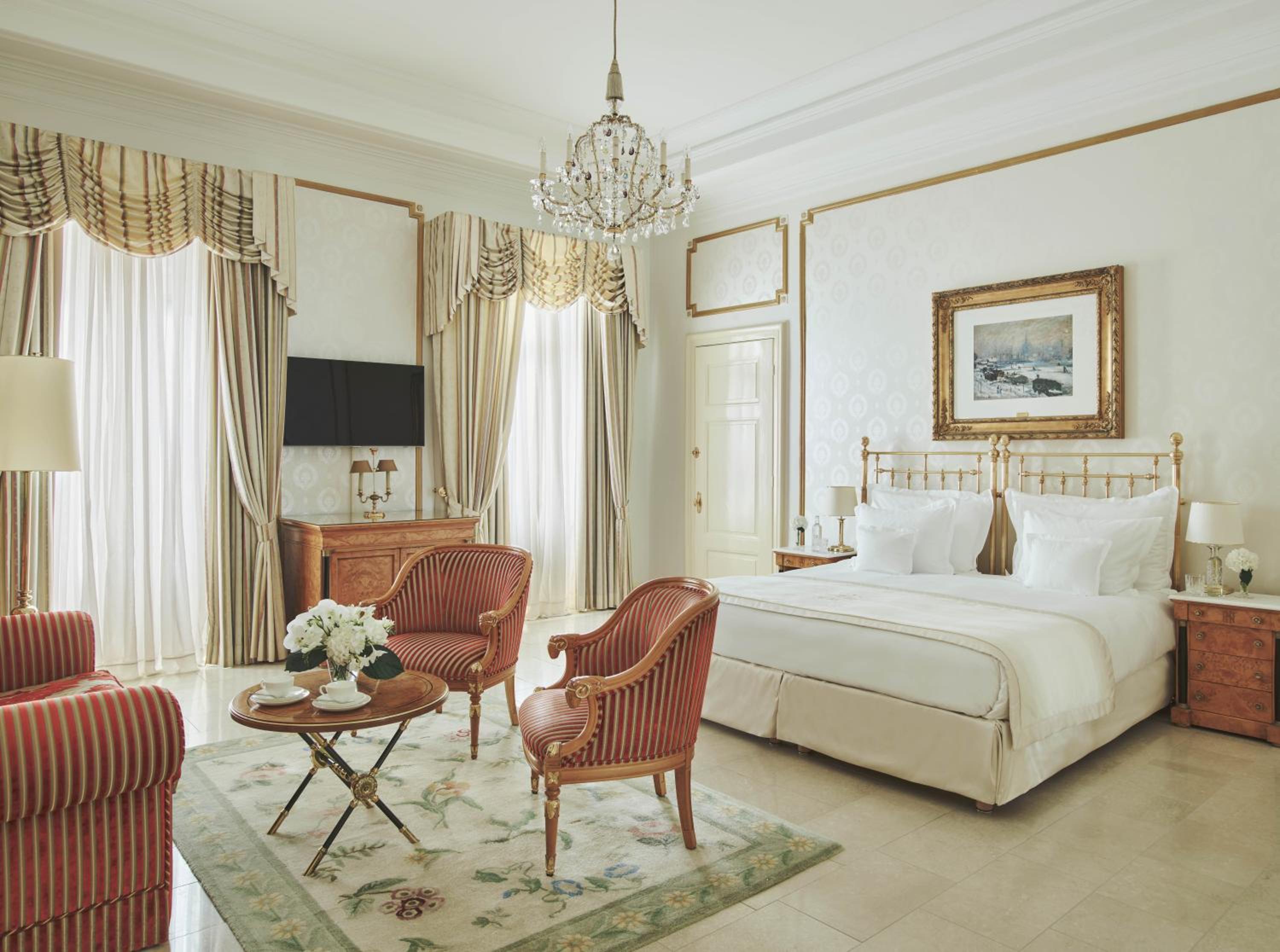 Junior Suite With Lake View - Photo 2