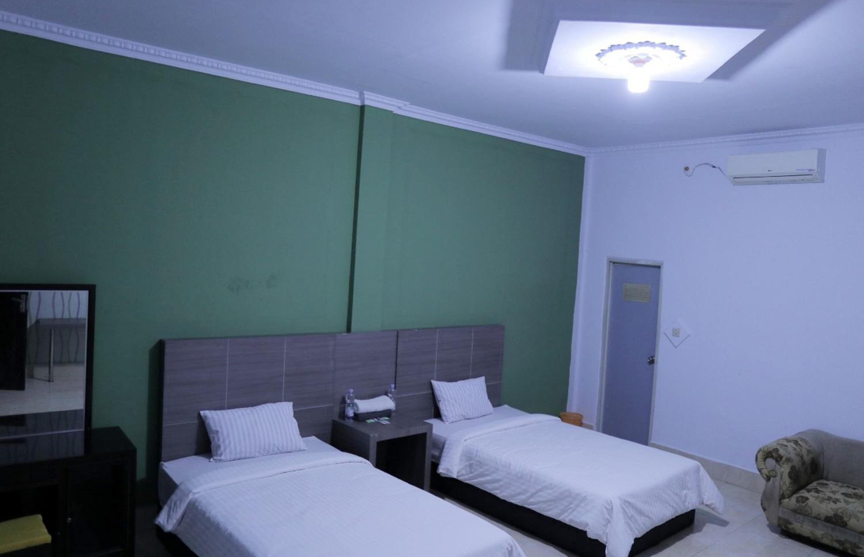 Deluxe Twin Room - Photo 7