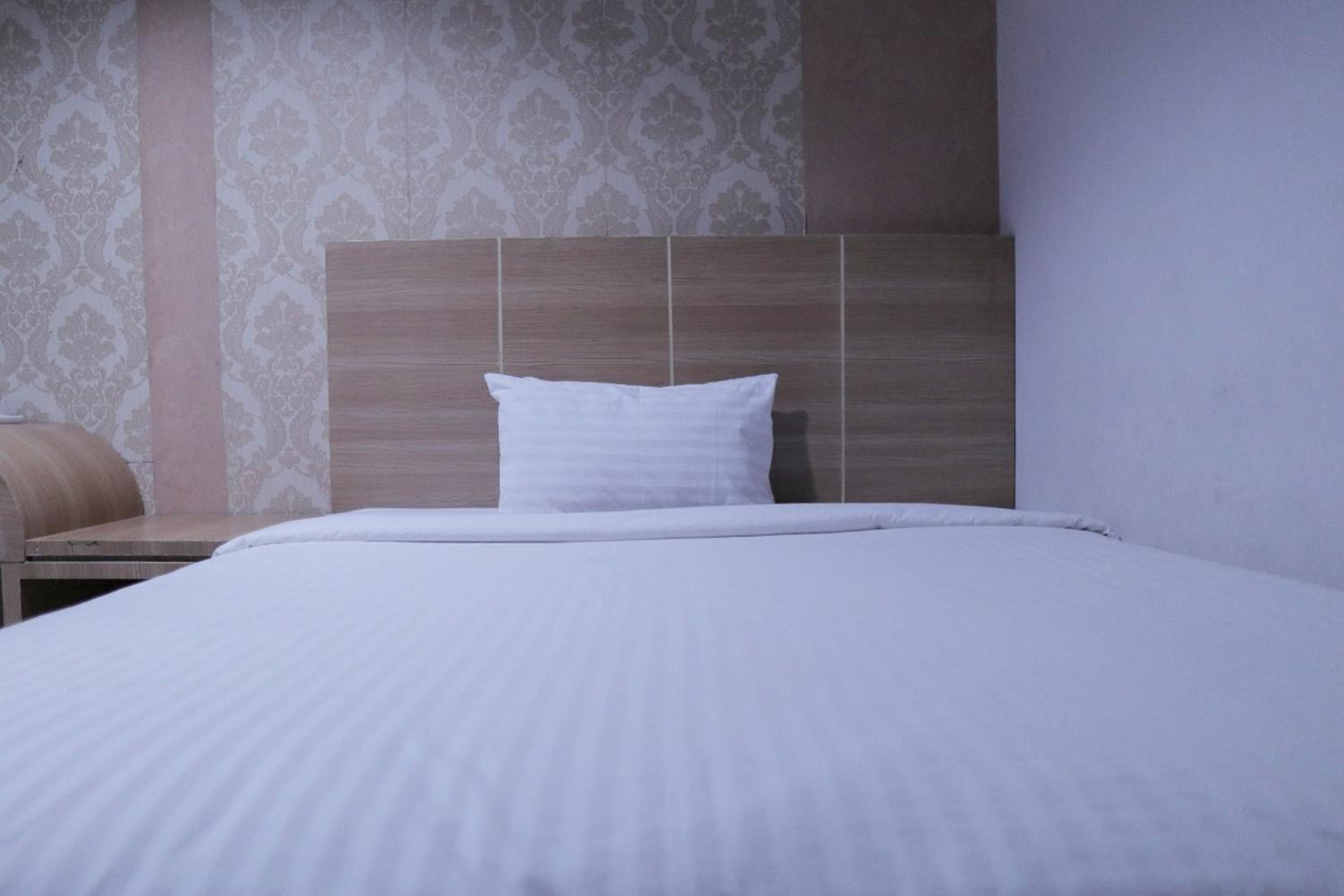 Twin Room - Photo 5