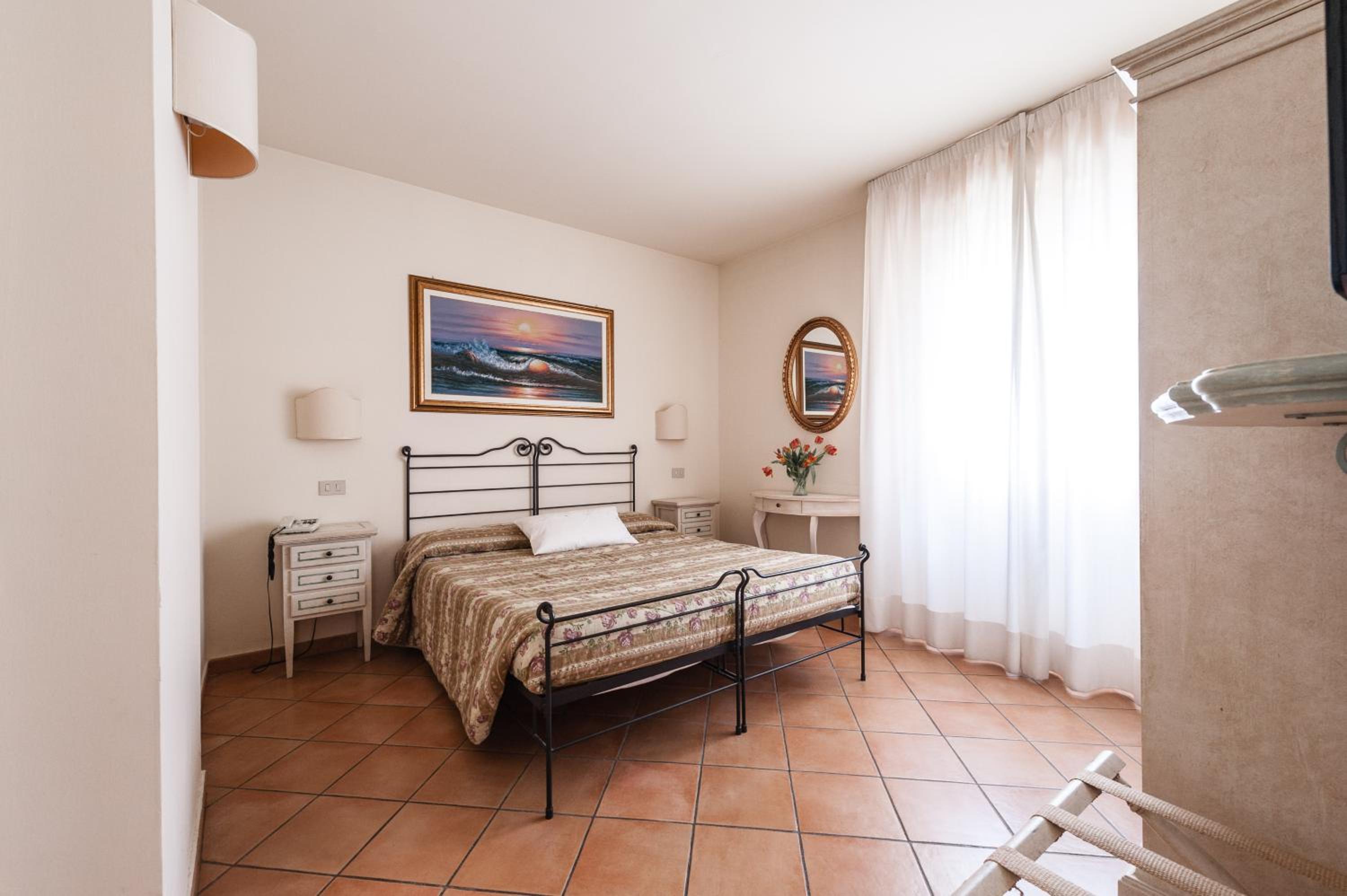 Suite - Photo 4