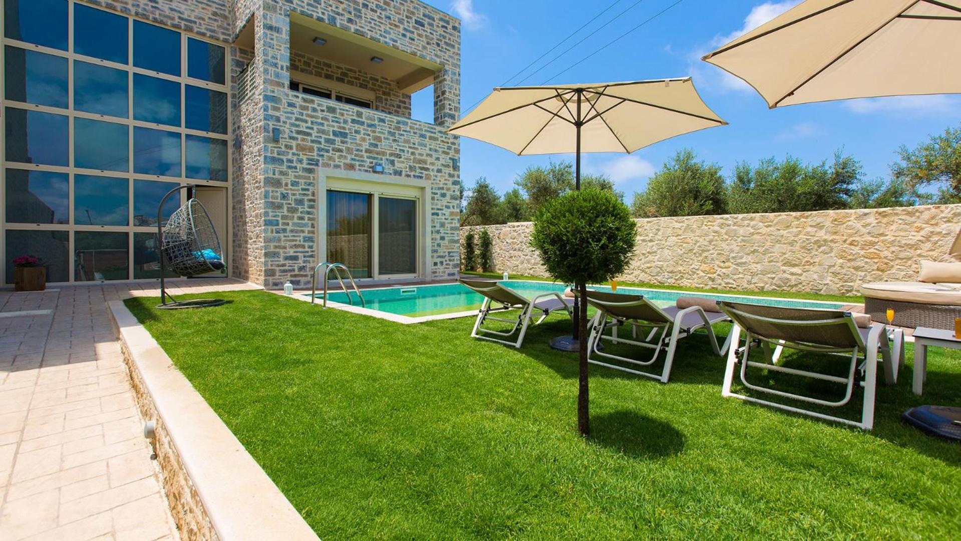 Villa photo 3