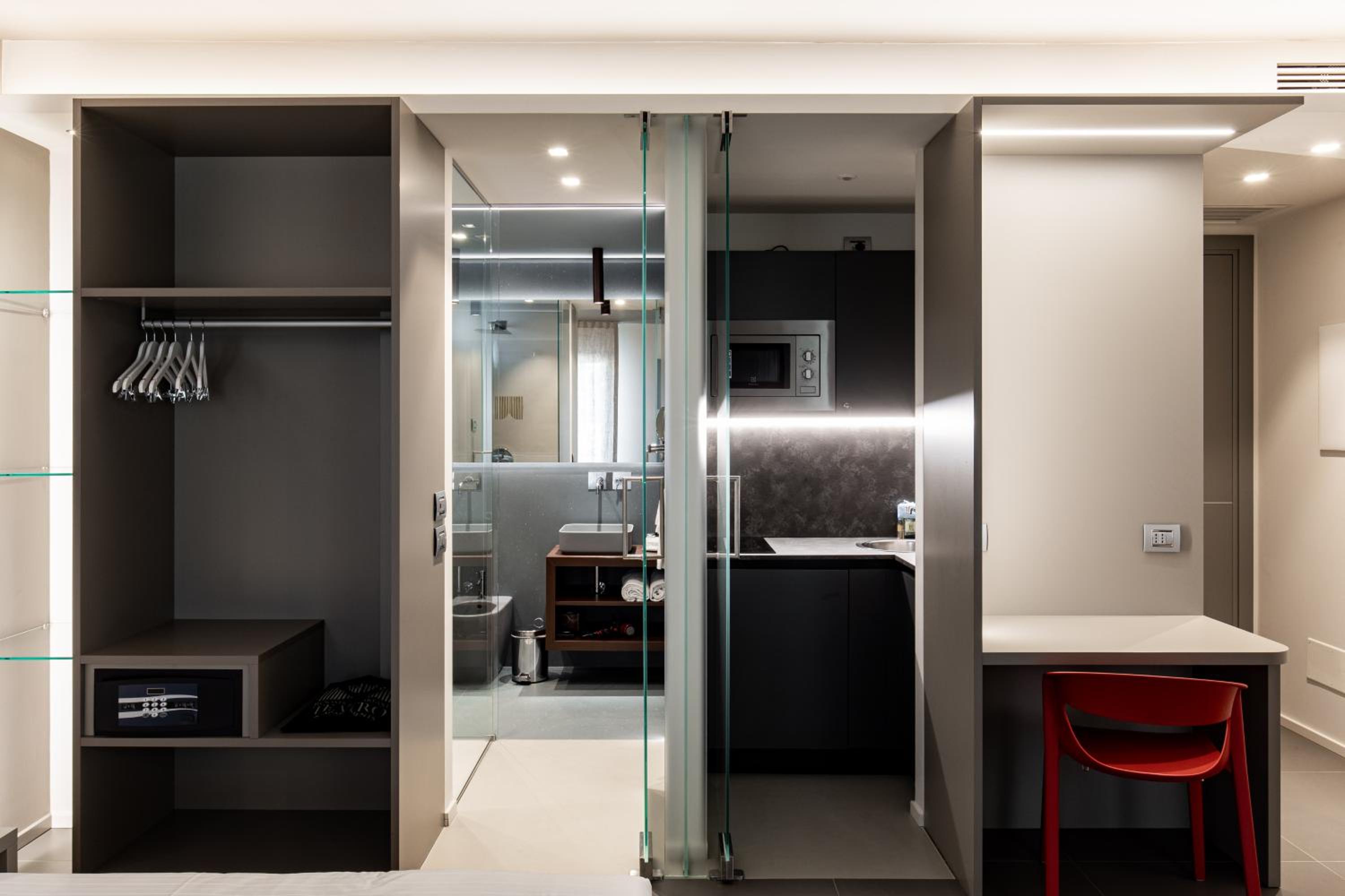 Quadruple Room - Photo 18