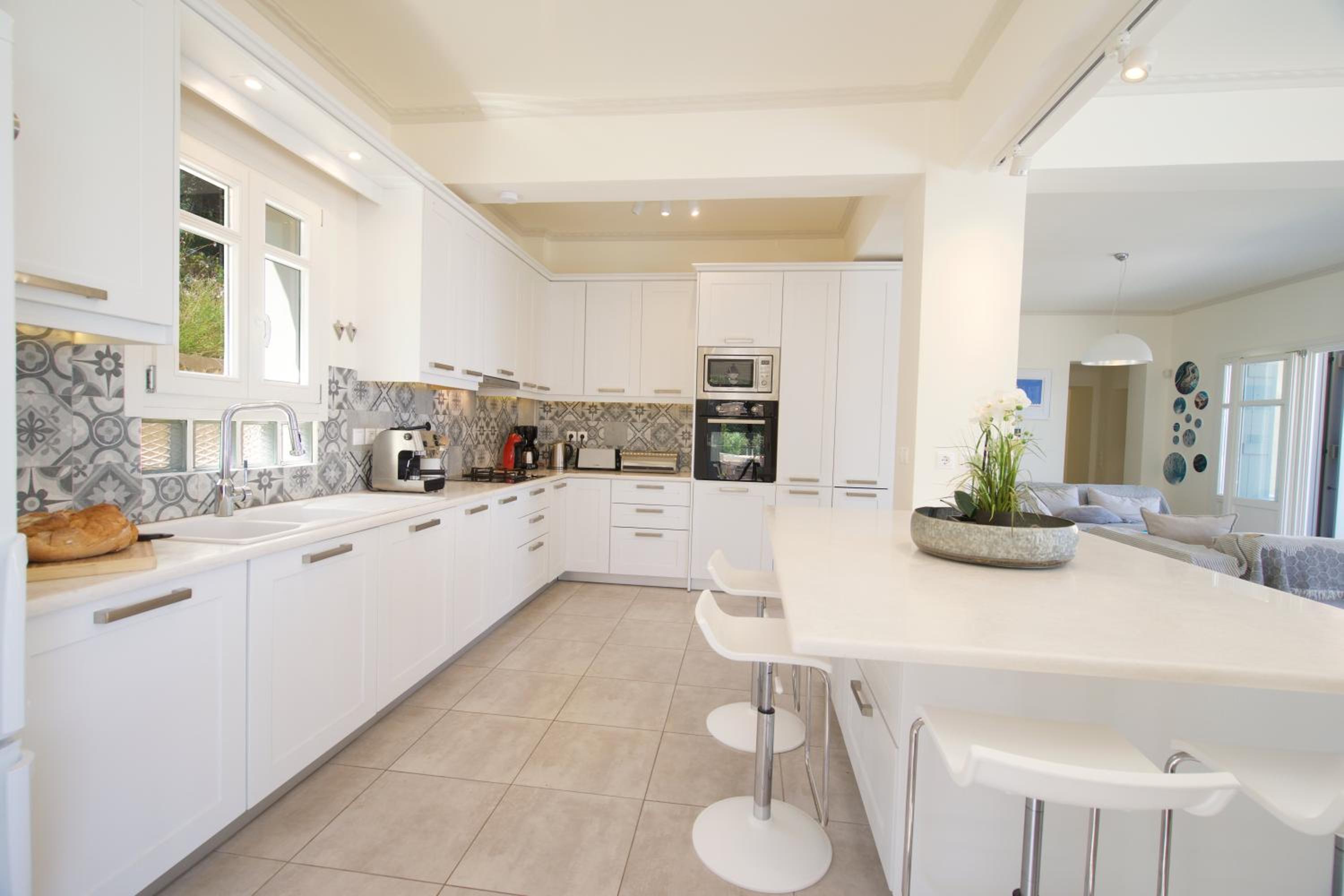 Villa photo 3