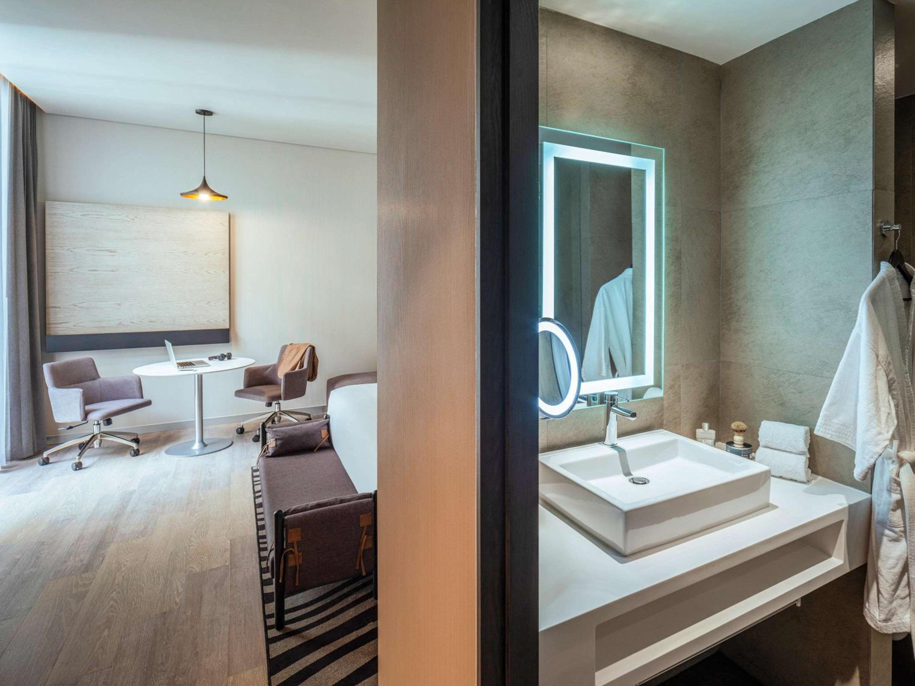 Executive King Room - Photo 2