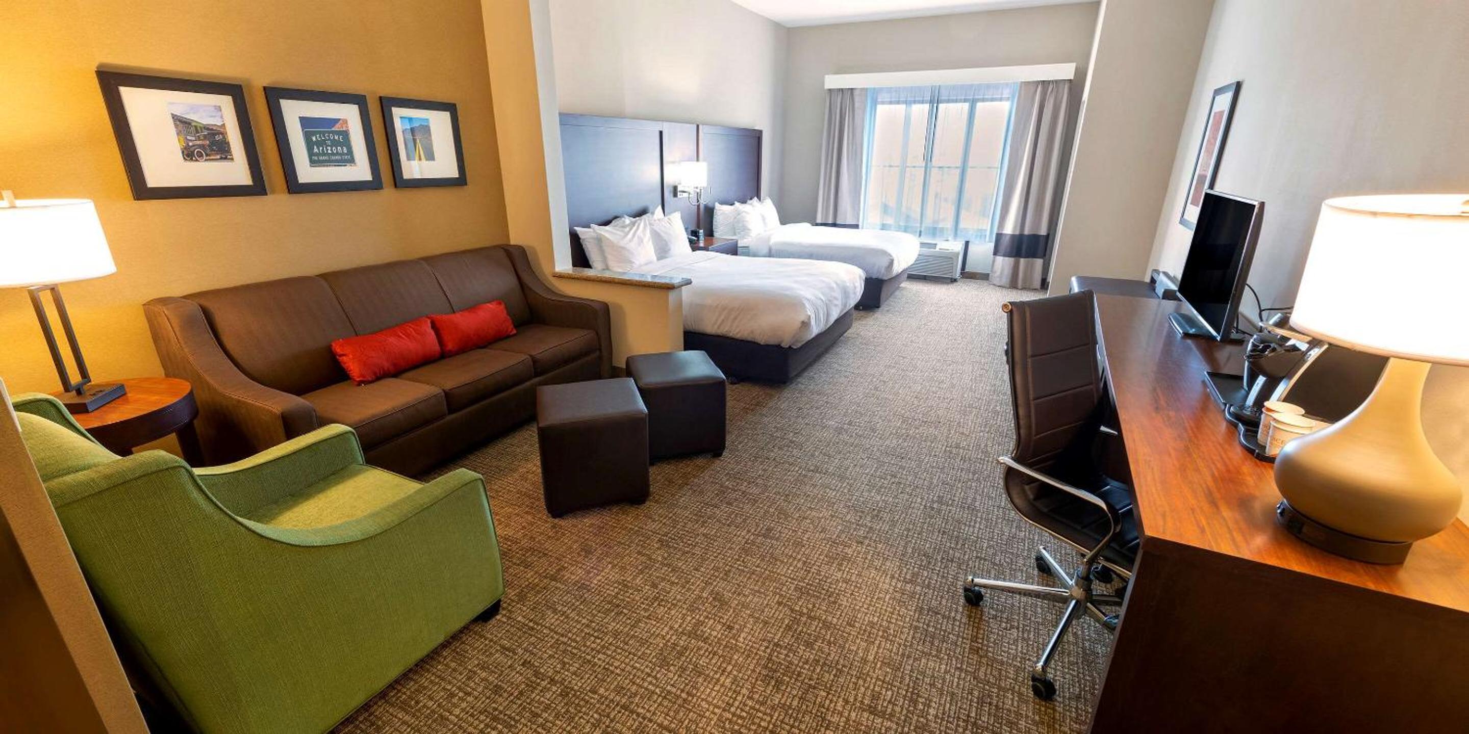 Queen Suite with Two Queen Beds and Sofa Bed - Accessible/Non-Smoking - Photo 1