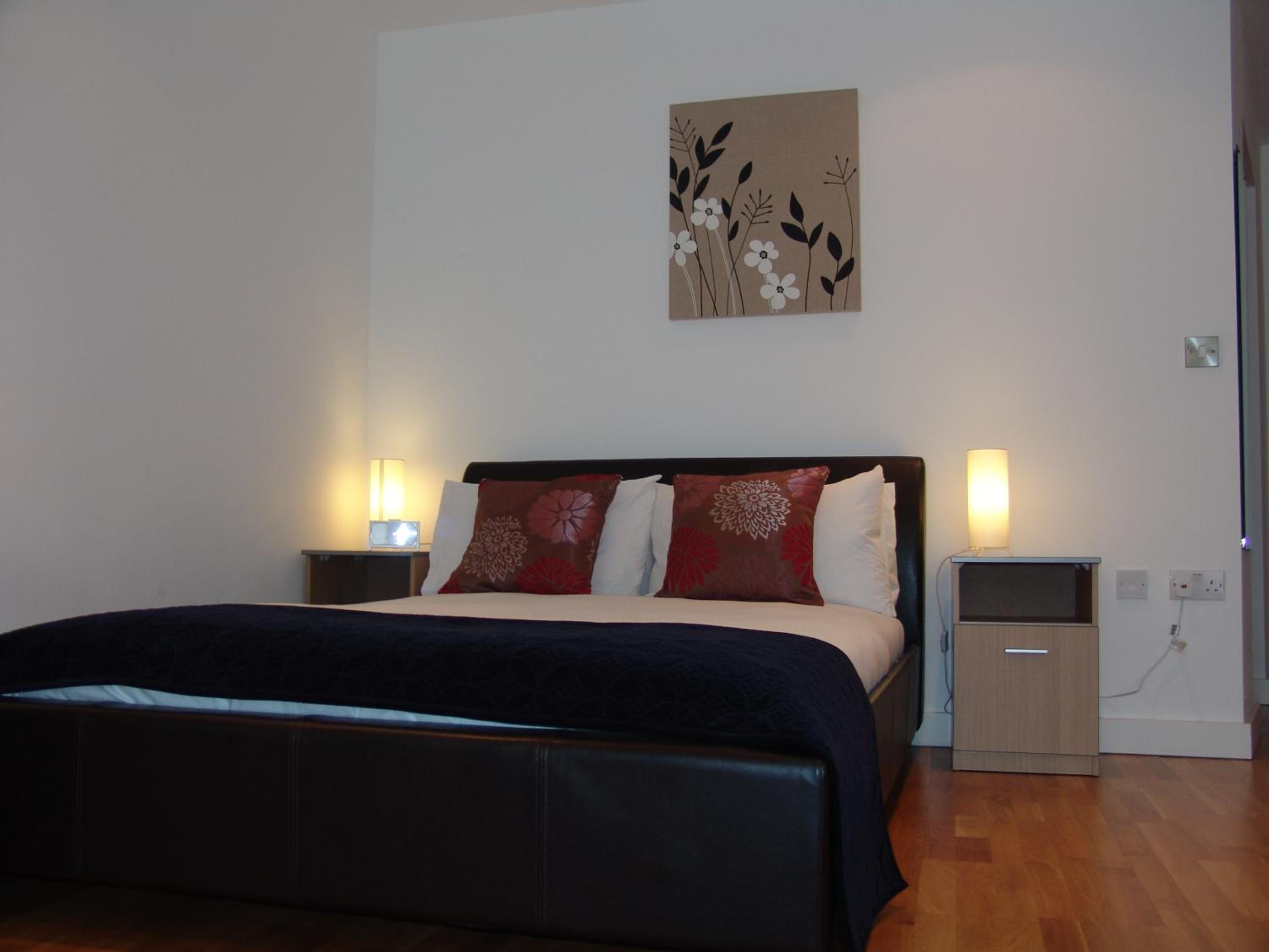 Studio Apartment photo 2