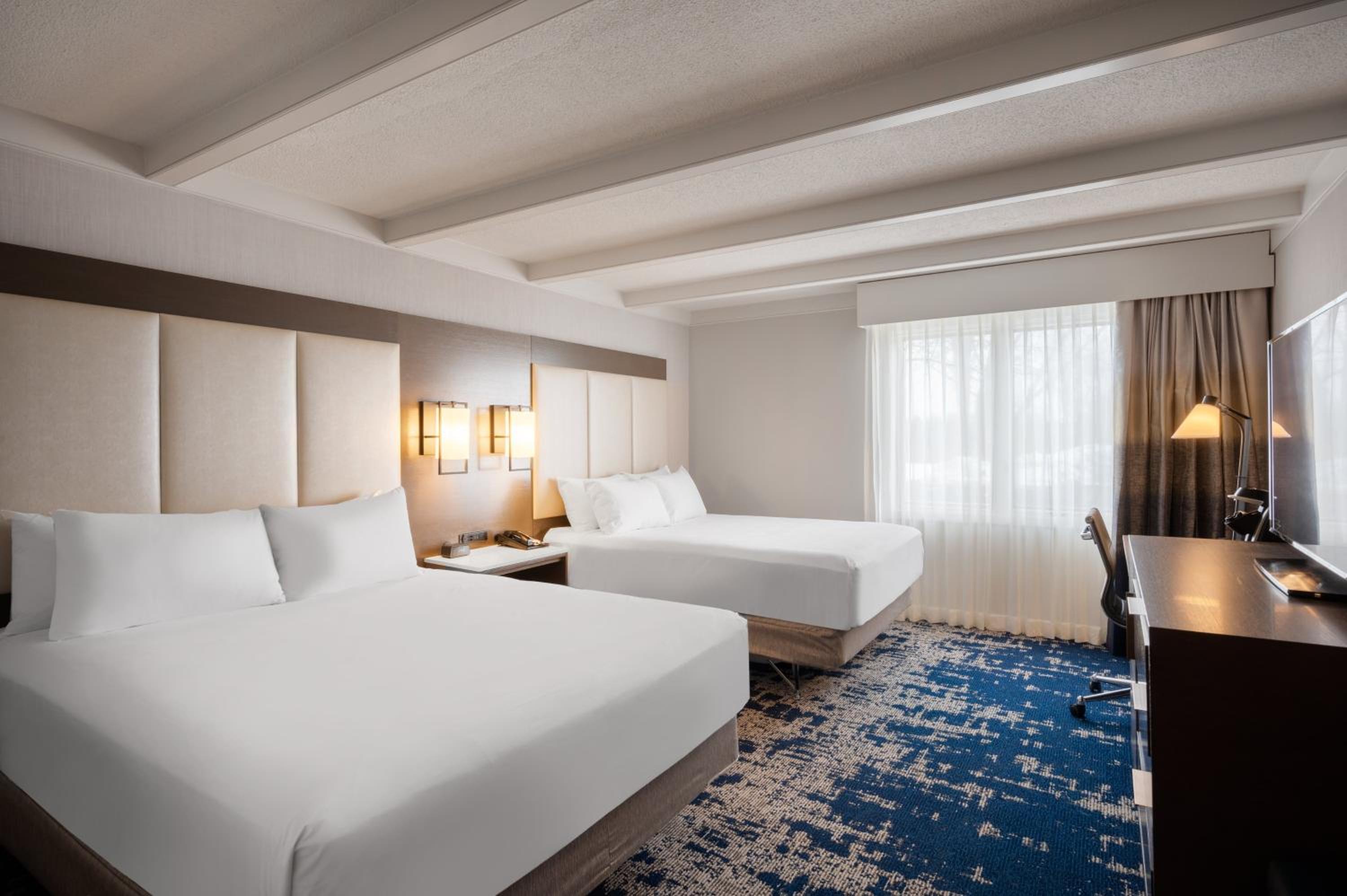 Standard Queen Room with Two Queen Beds and Mobility Accessible Tub - Photo 1