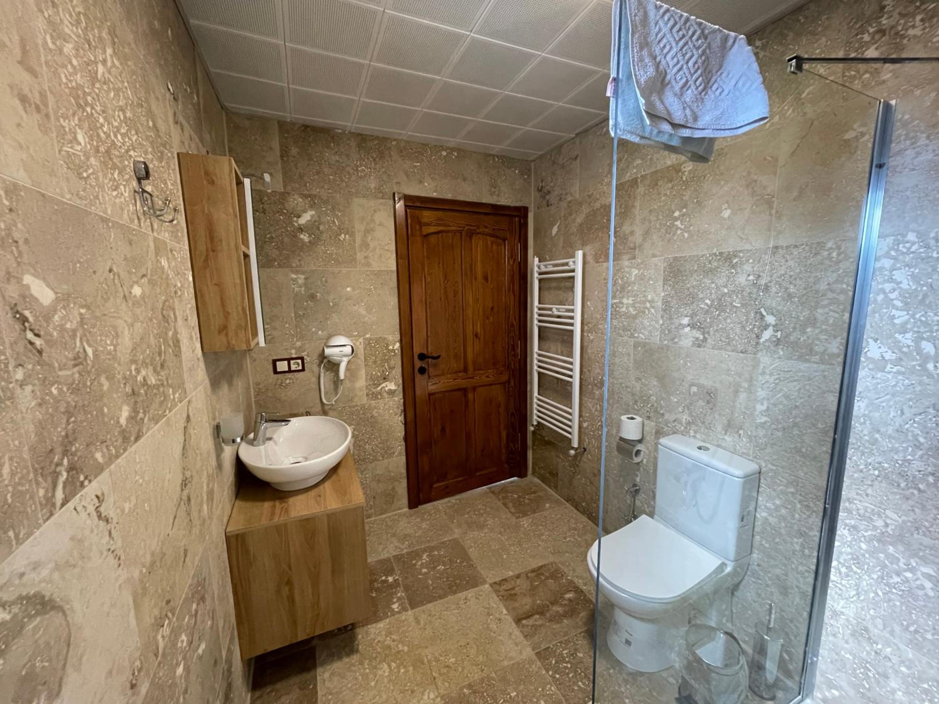 Deluxe Triple Room photo 3