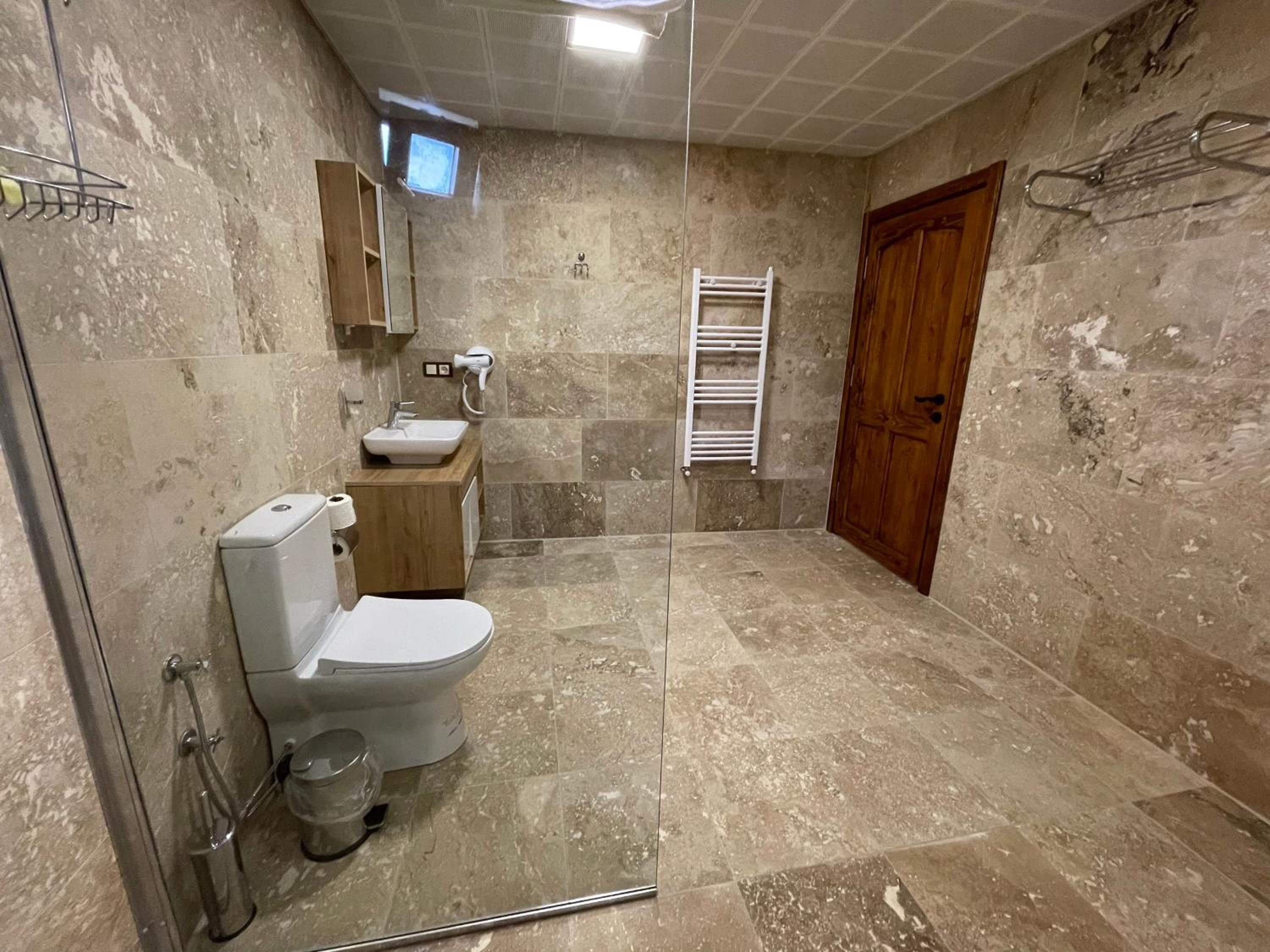 Deluxe Triple Room photo 2