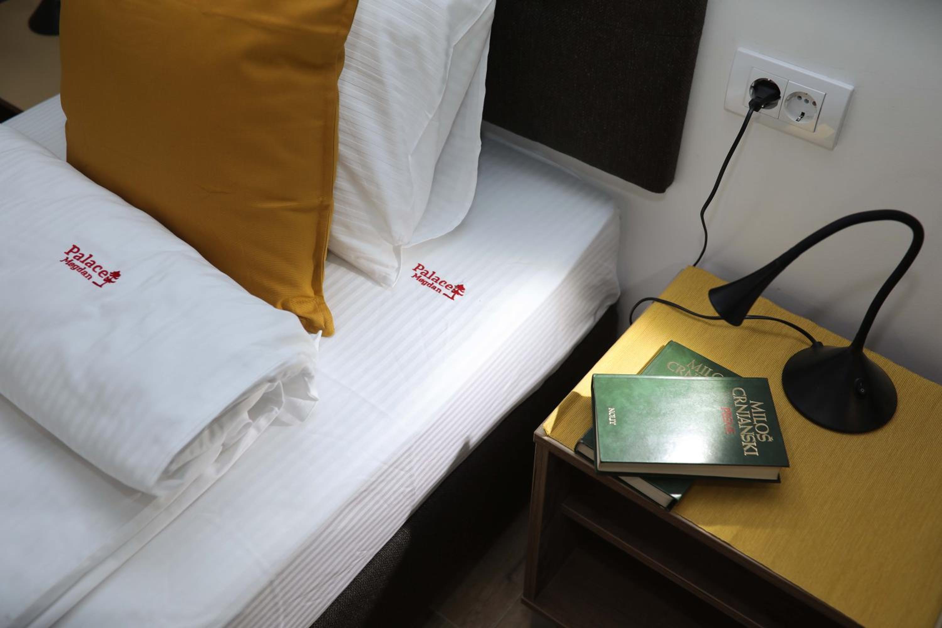 Quadruple Room with Private Bathroom photo 1
