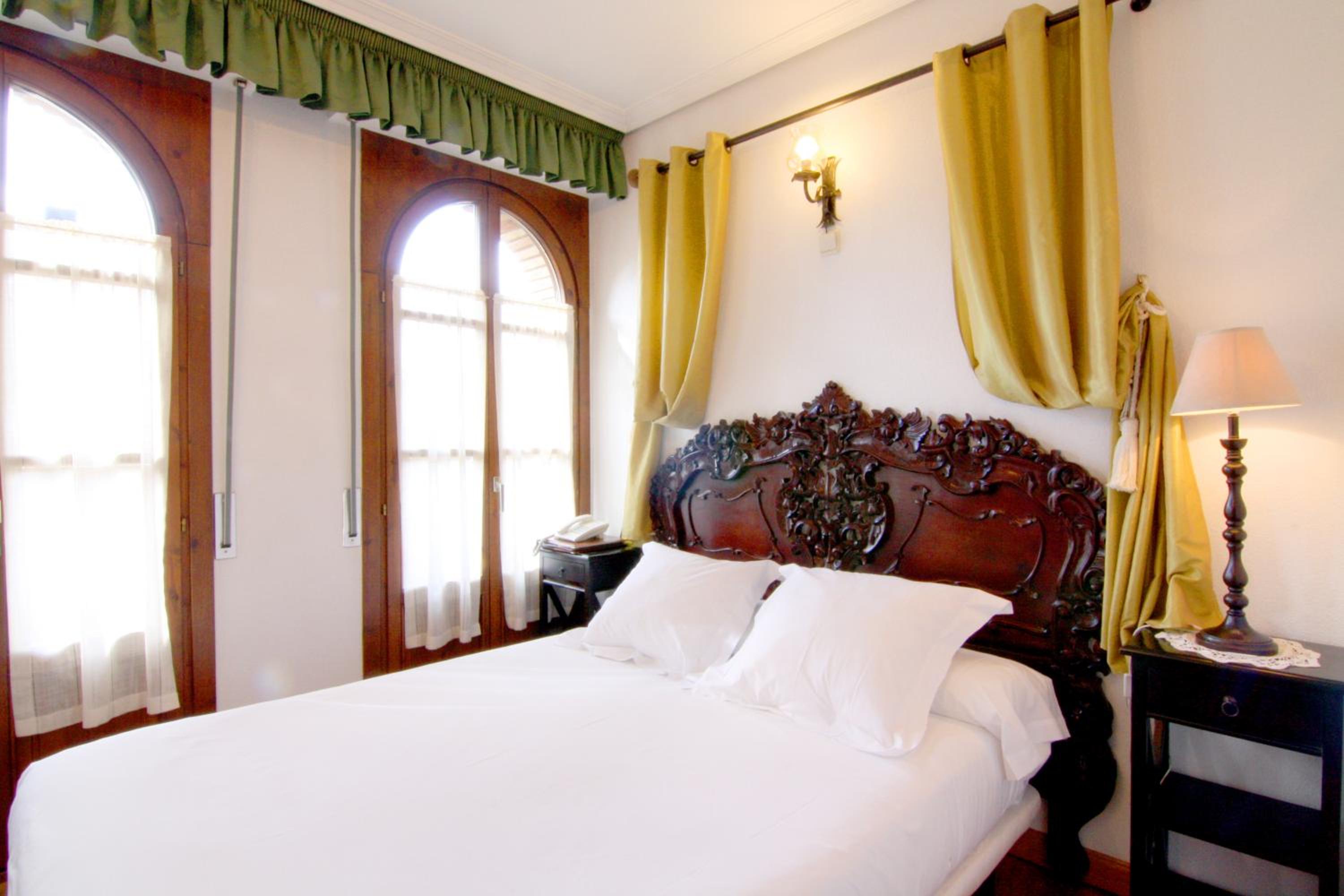 Superior Double Room with Balcony photo 2