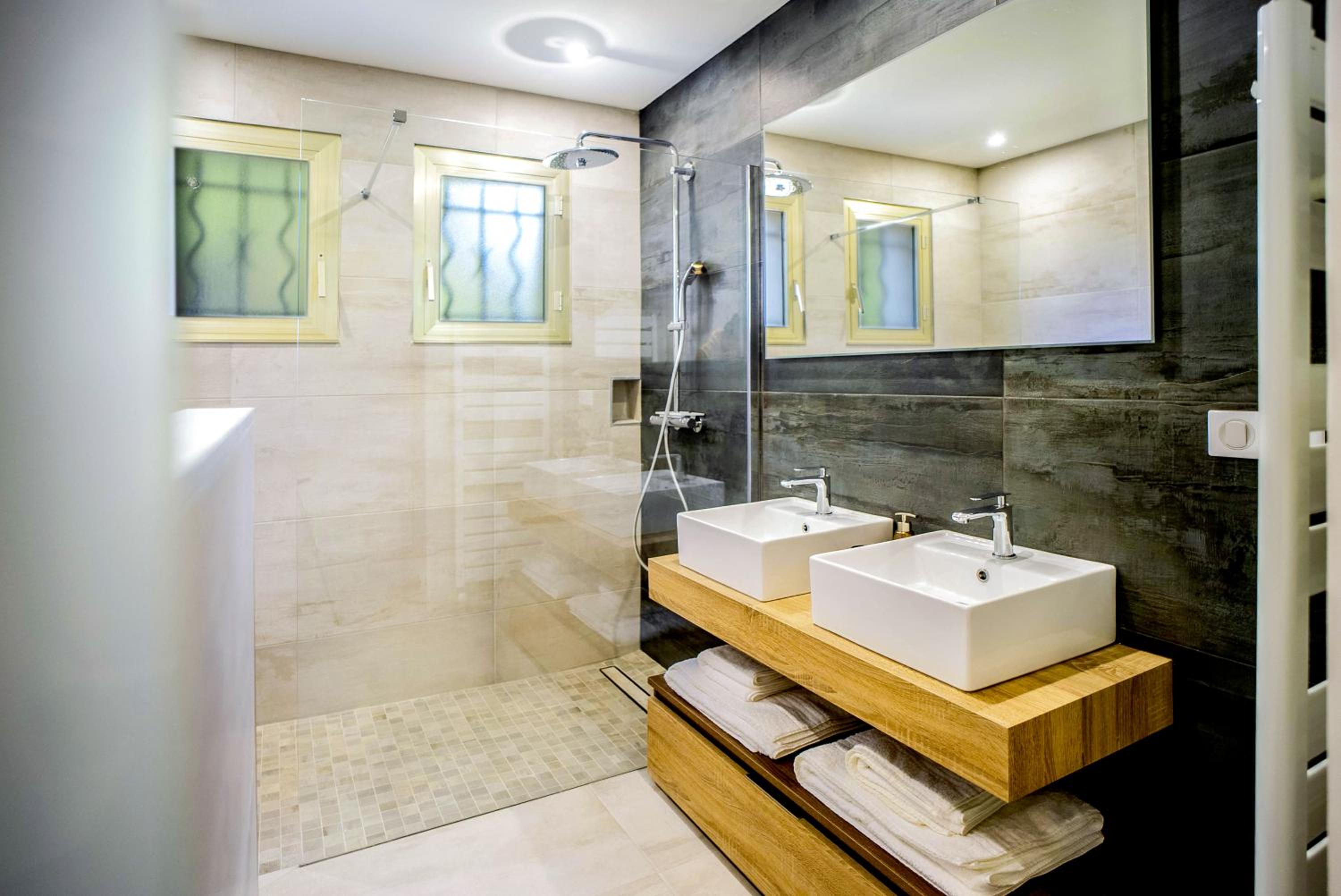 Superior Triple Room photo 2