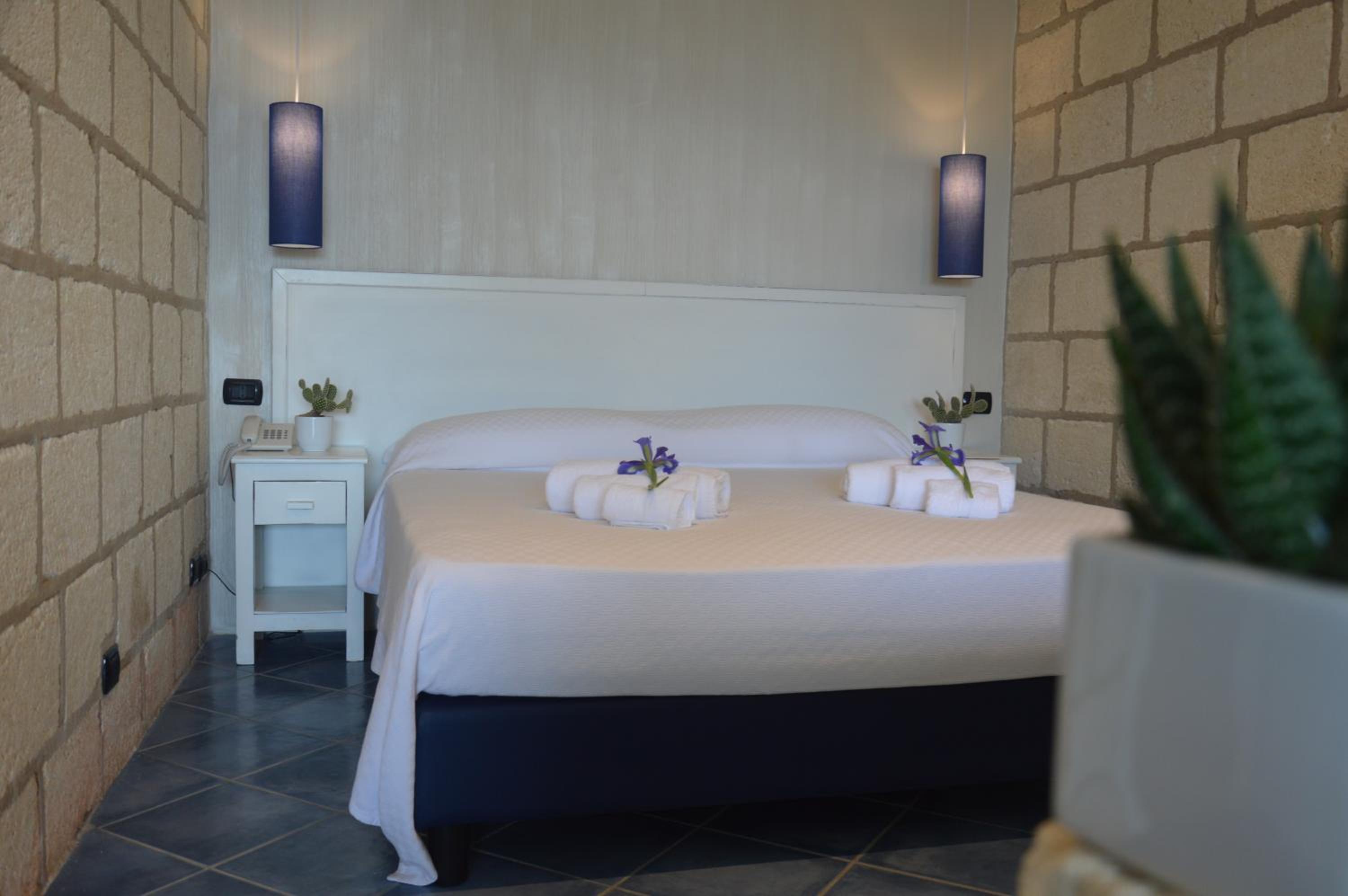 Standard Triple Room - Photo 2