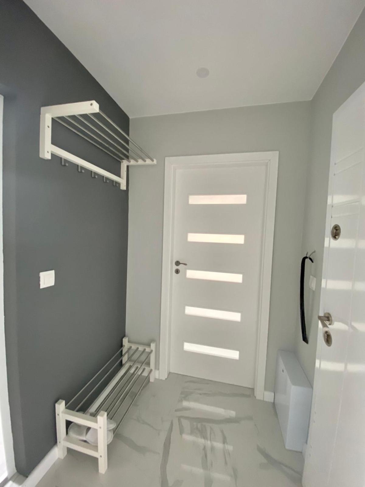One-Bedroom Apartment - Photo 16