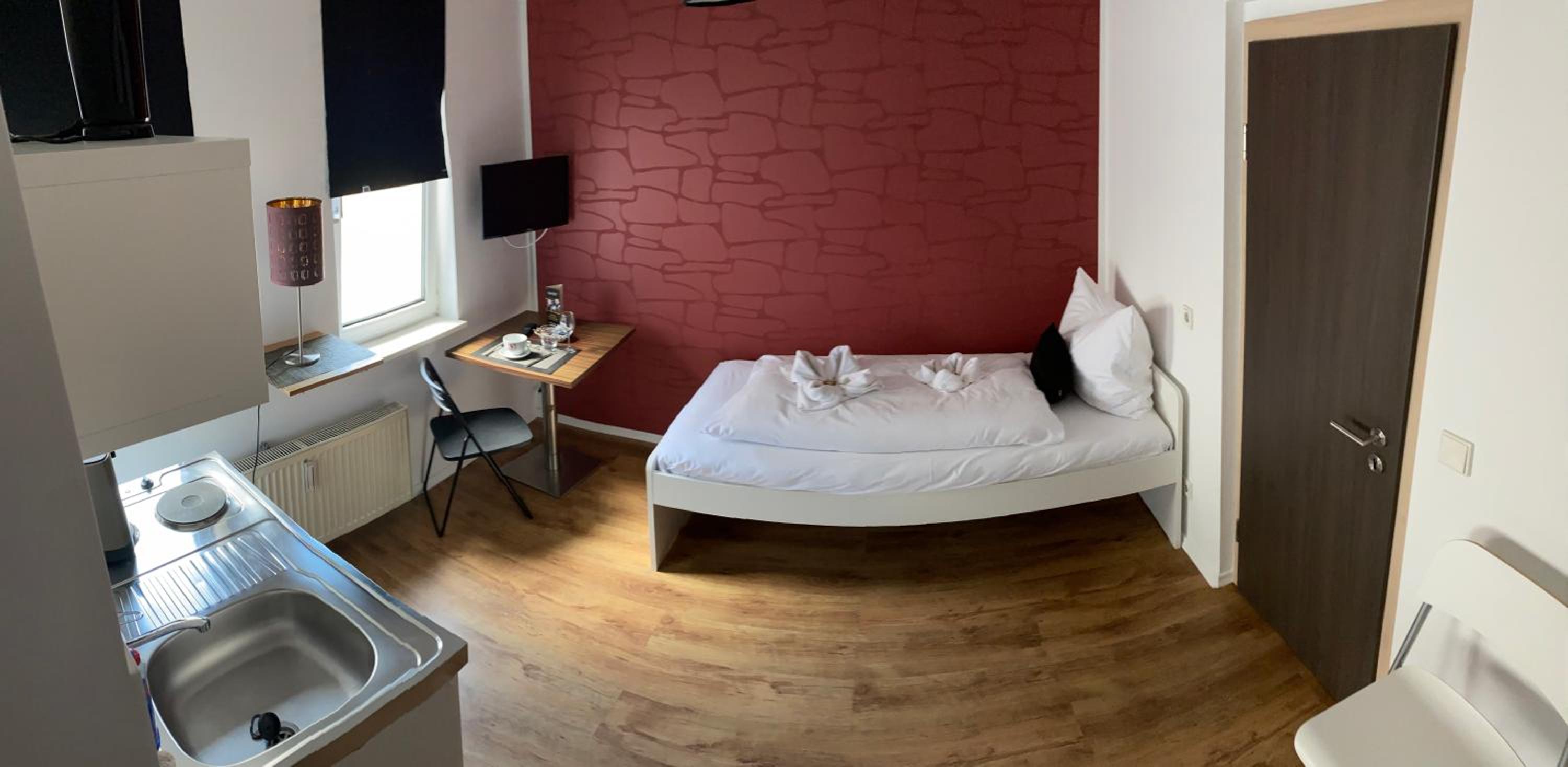 Single Room photo 3
