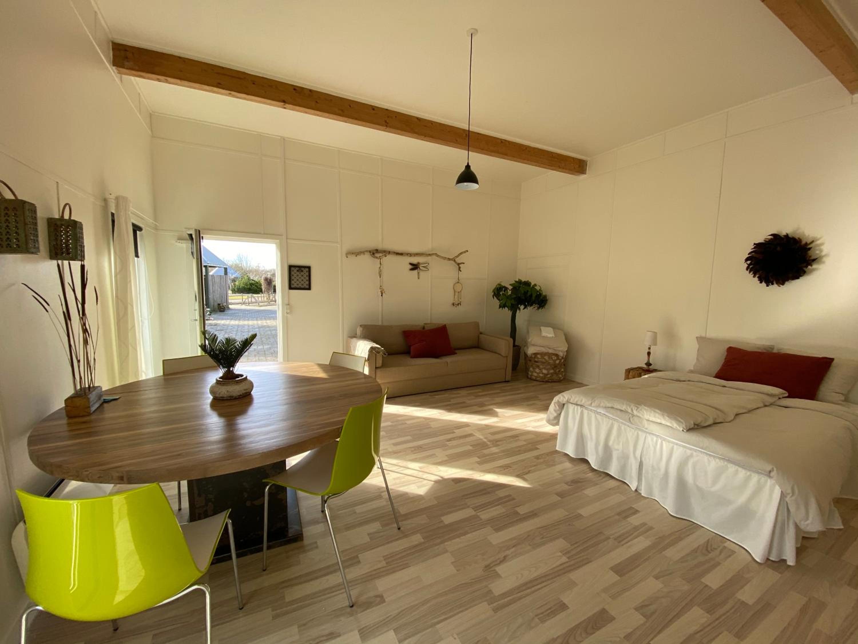 Classic Quadruple Room with Shared Bathroom photo 1