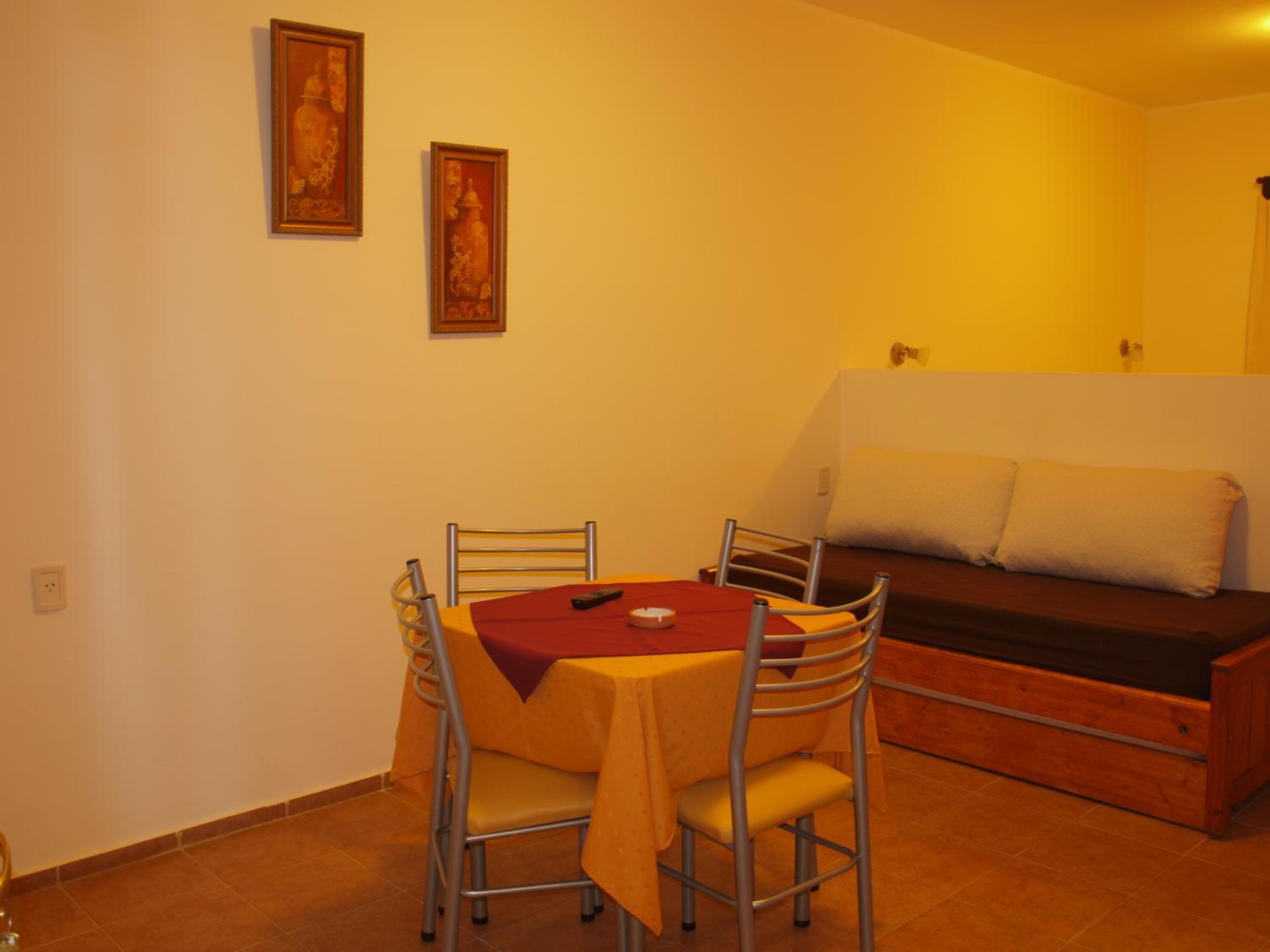 Apartment photo 2