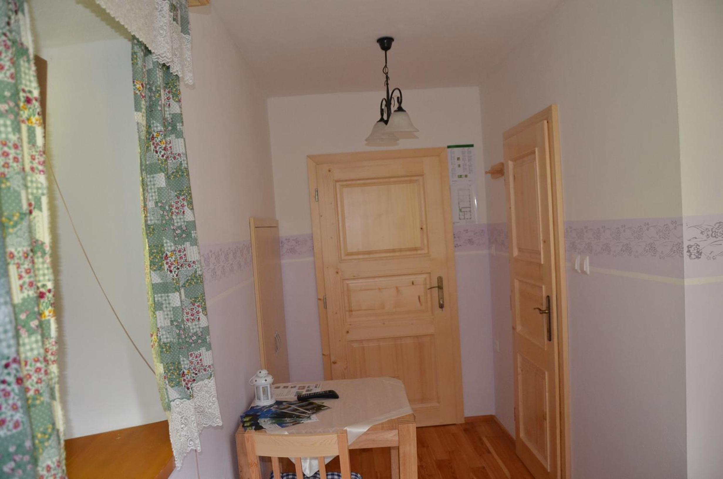 Single Room photo 3