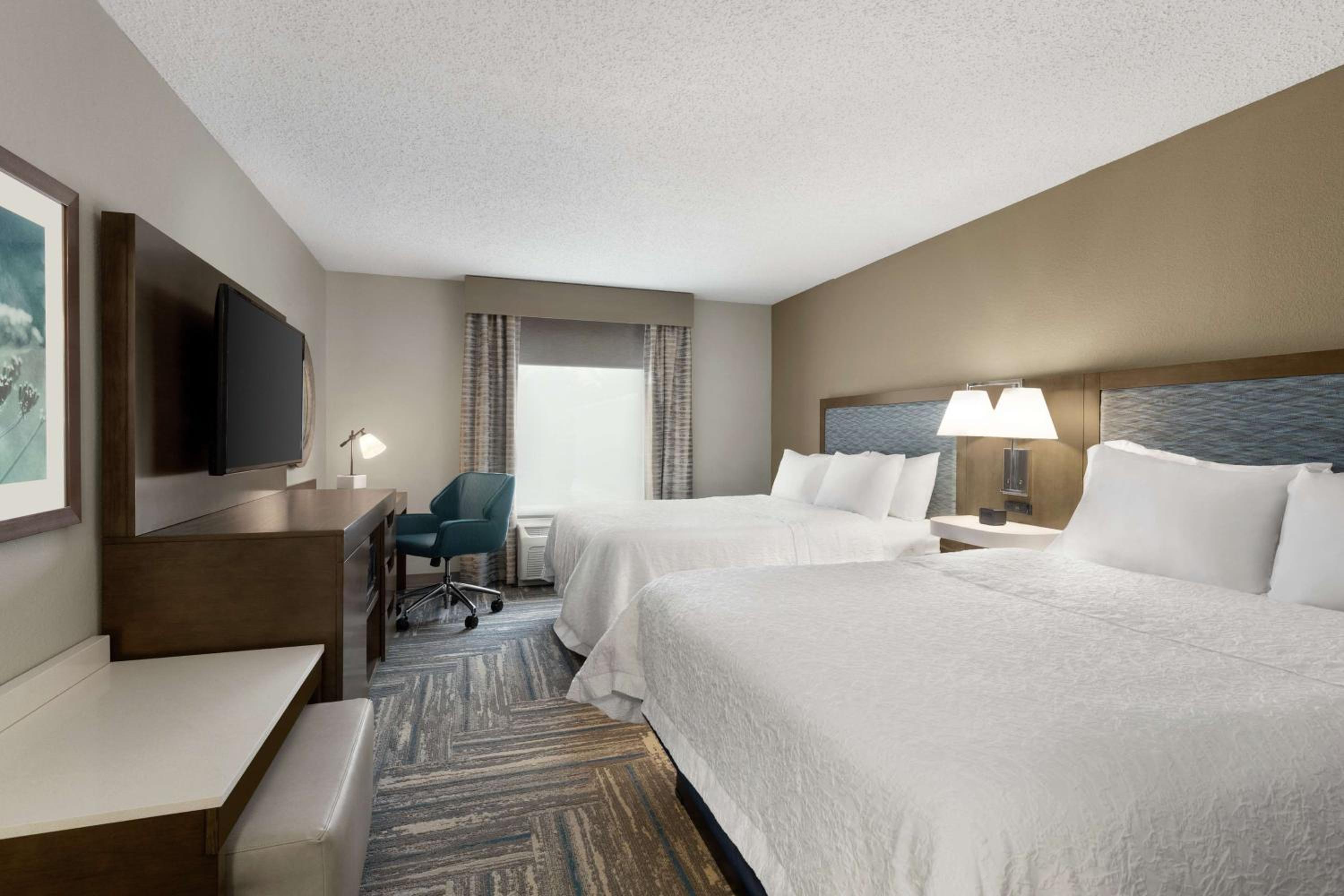 Room with Two Queen Beds - Non-Smoking
