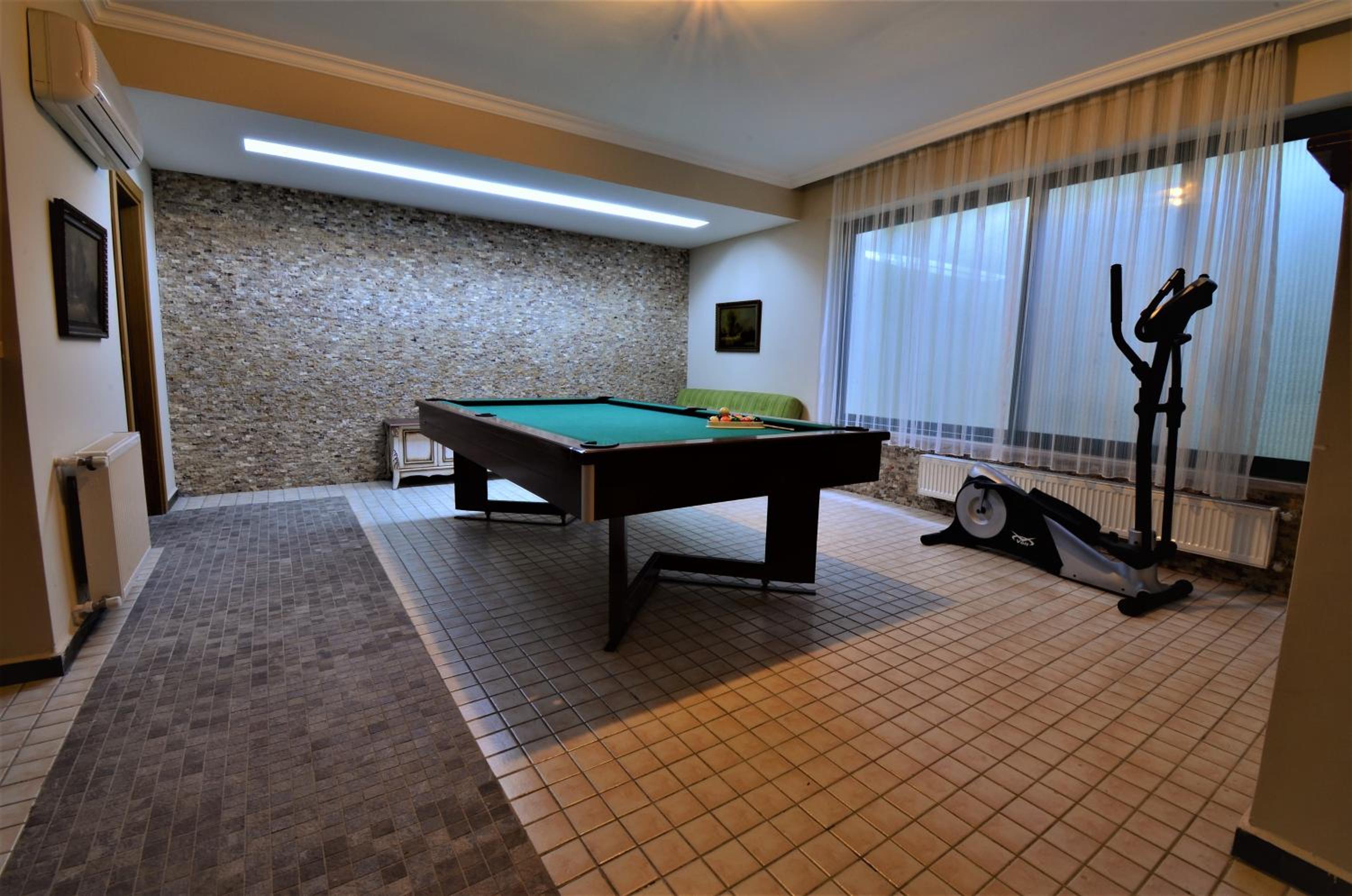 Villa - Photo 18