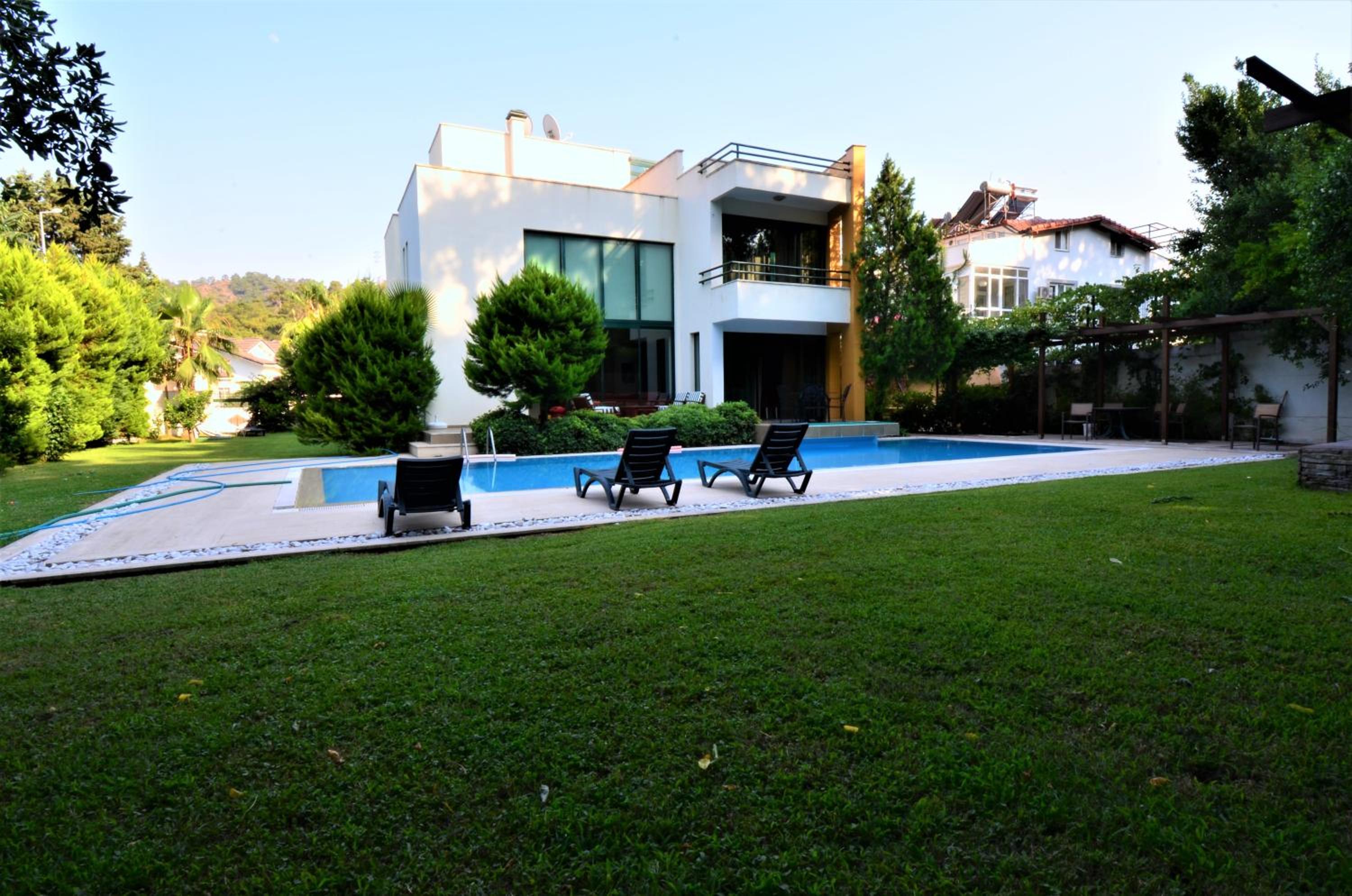Villa - Photo 13