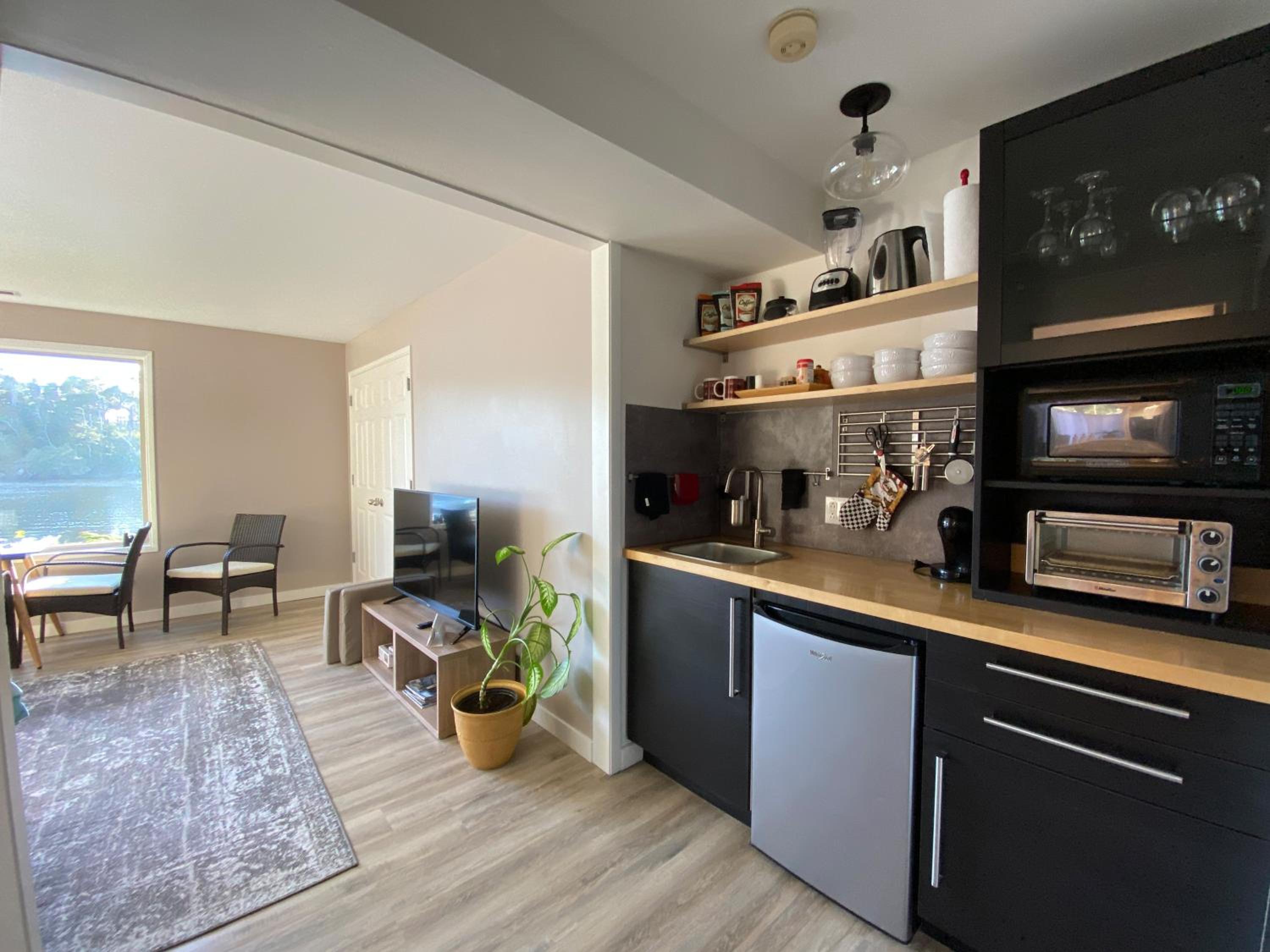 One-Bedroom Apartment - Photo 30