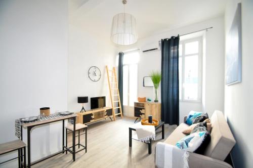 Studio - Split Level