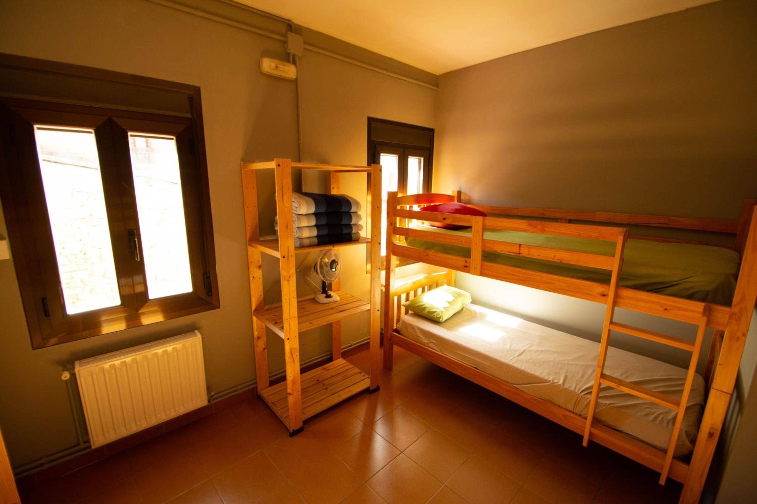 Habitación Triple con Baño Privado