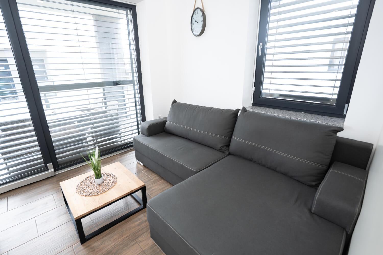 One-Bedroom Apartment photo 1