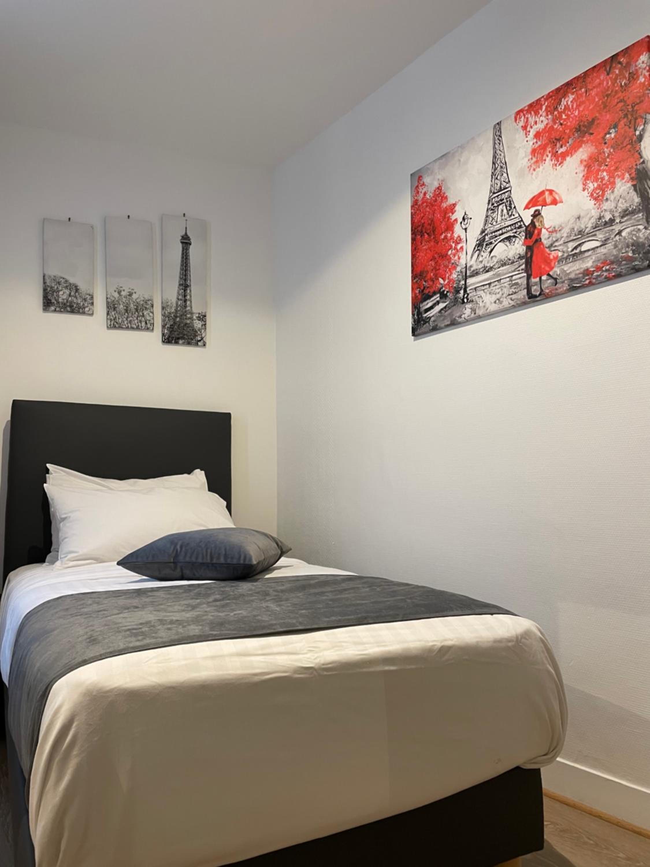 Single Room photo 1
