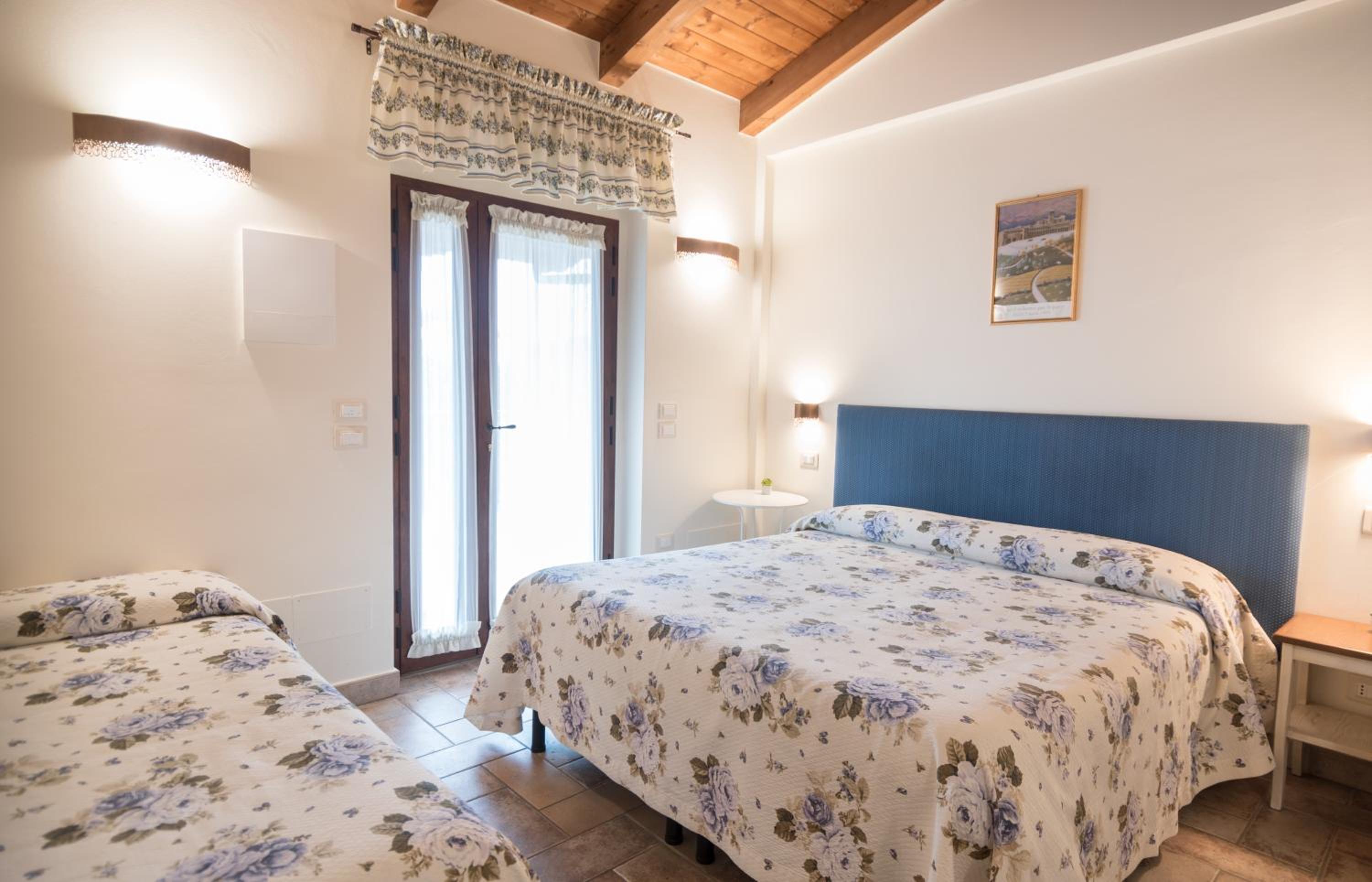 Triple Room - Photo 2