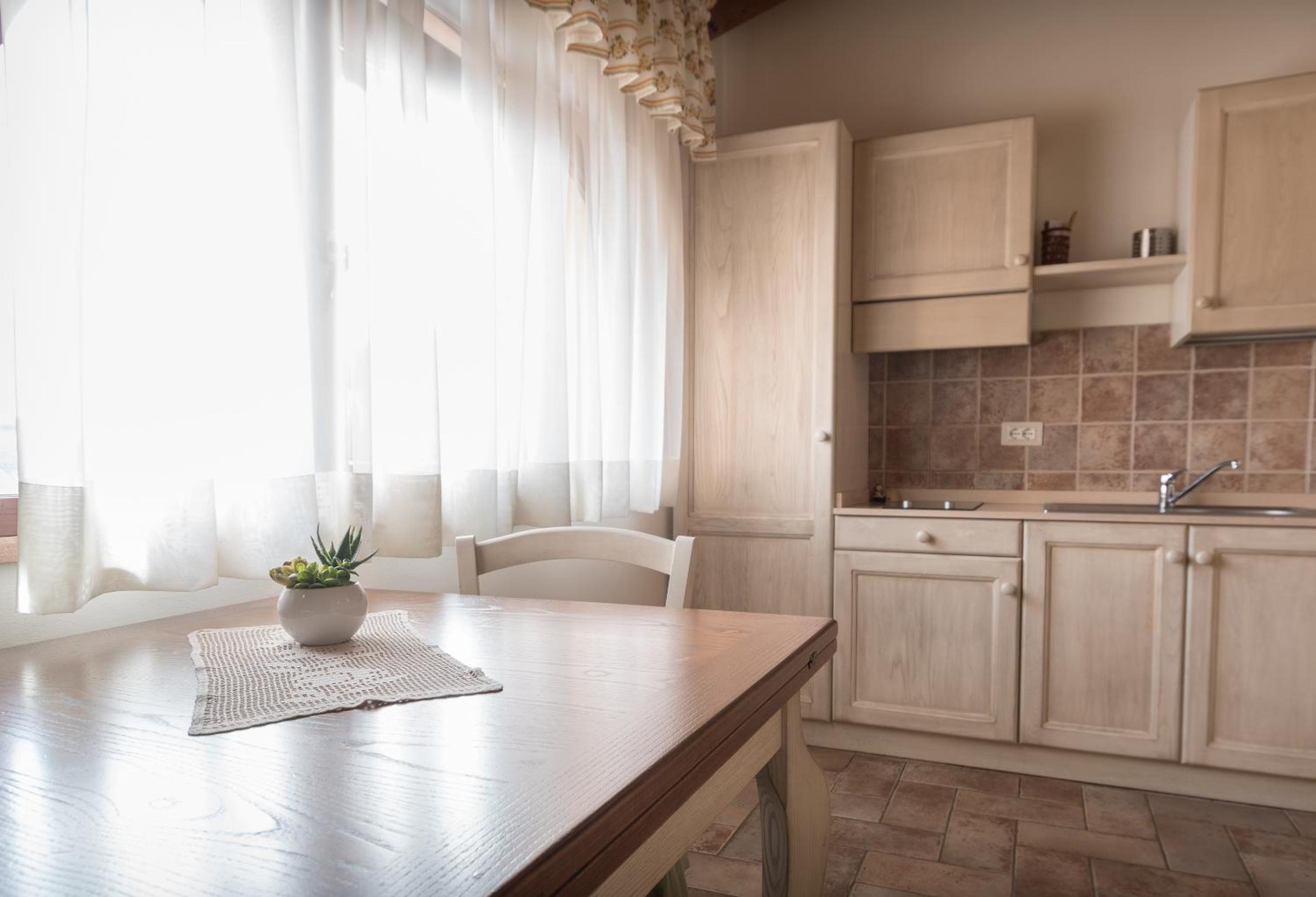 Studio Apartment - Photo 4