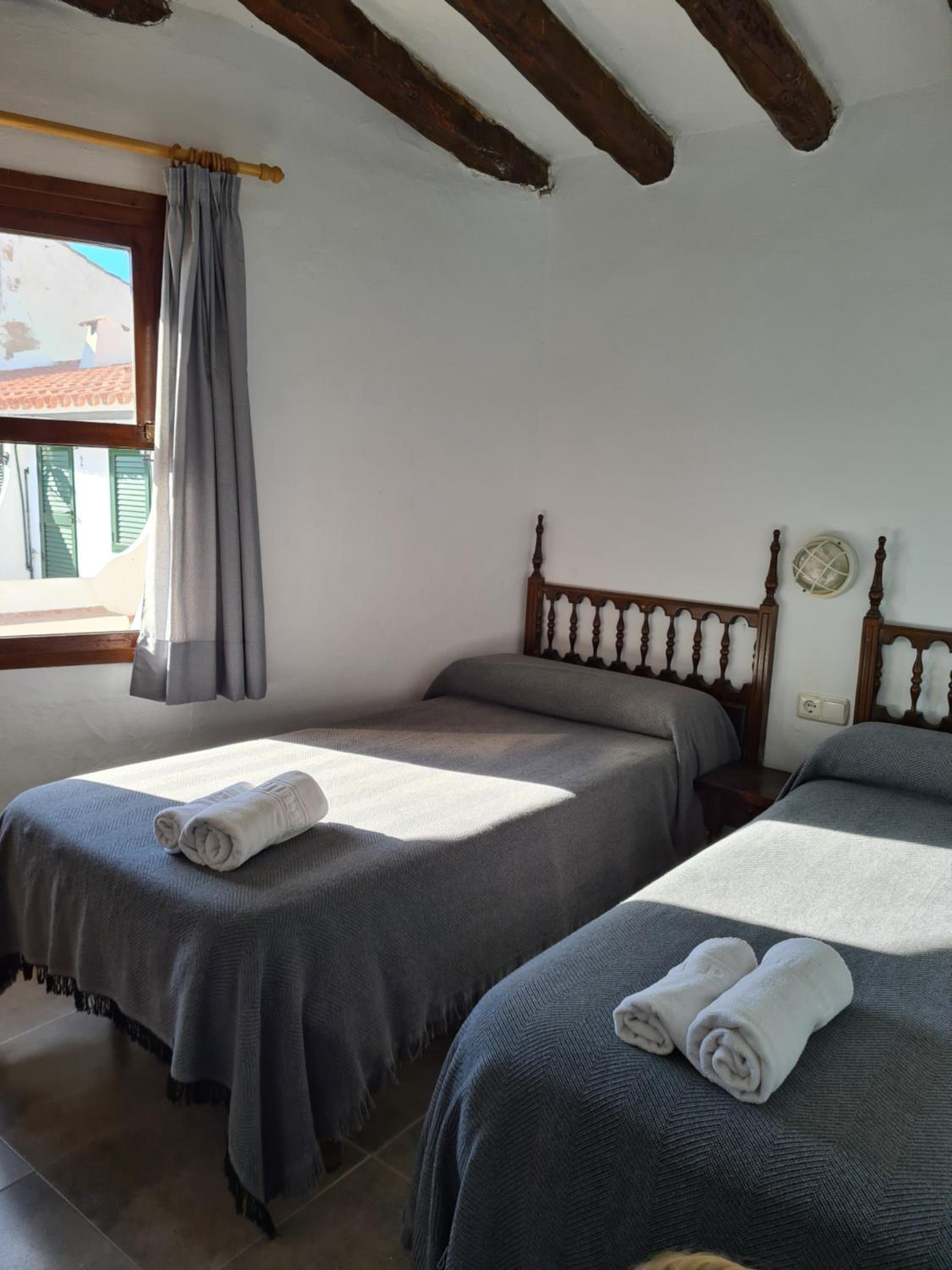 Apartamento de tres habitaciones con vista al mar