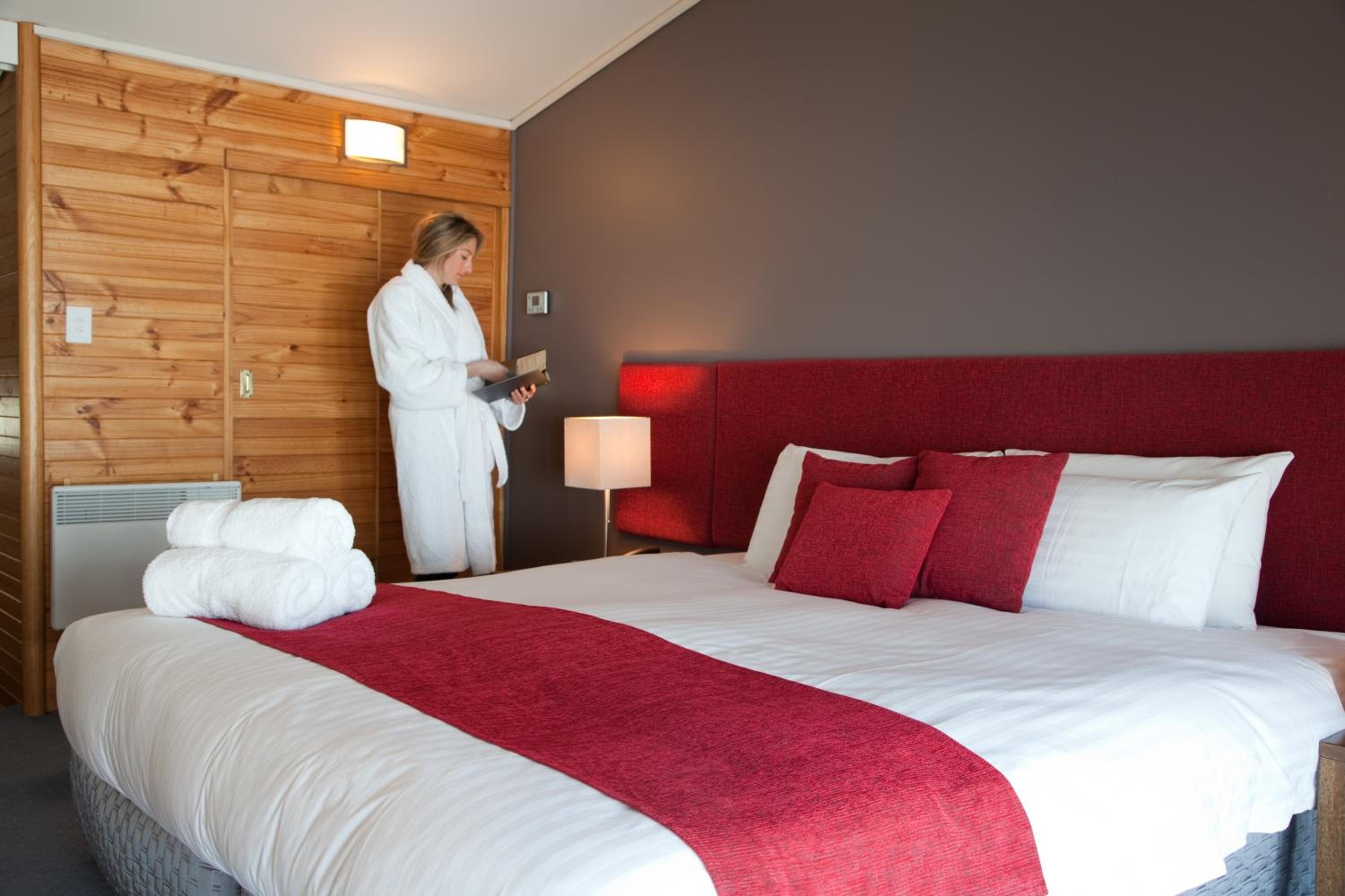 Suite with Mountain View photo 3