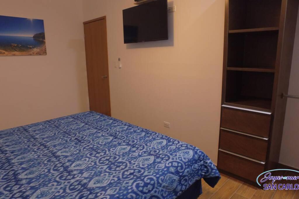 Two-Bedroom Apartment - Photo 23