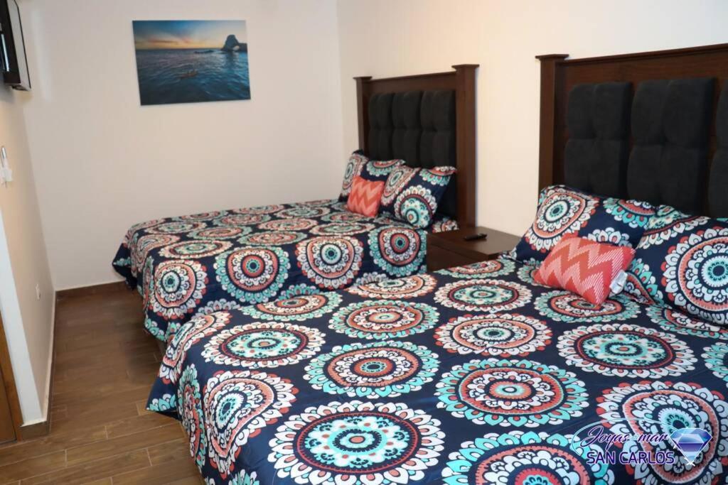 Two-Bedroom Apartment - Photo 22