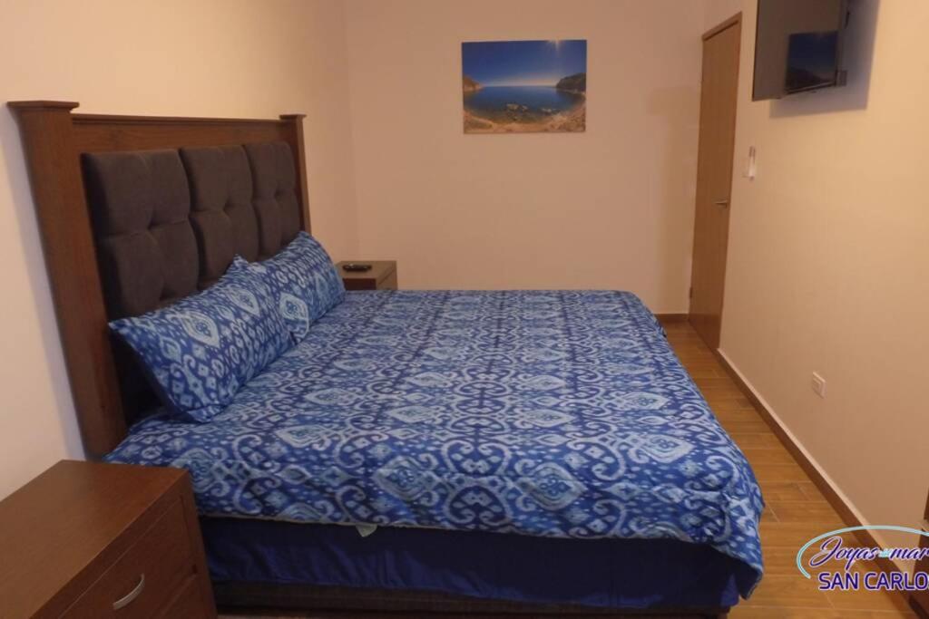 Two-Bedroom Apartment - Photo 5