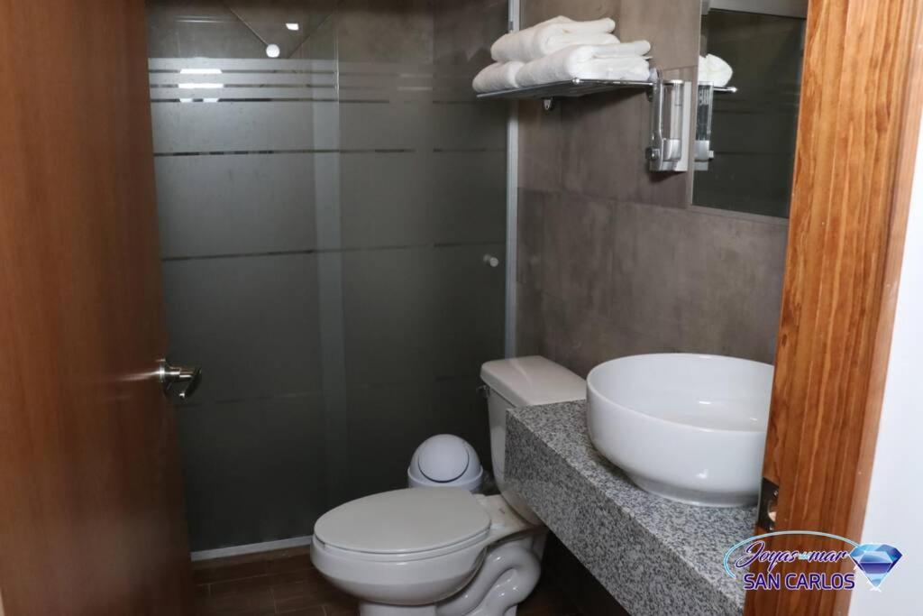 Two-Bedroom Apartment - Photo 2