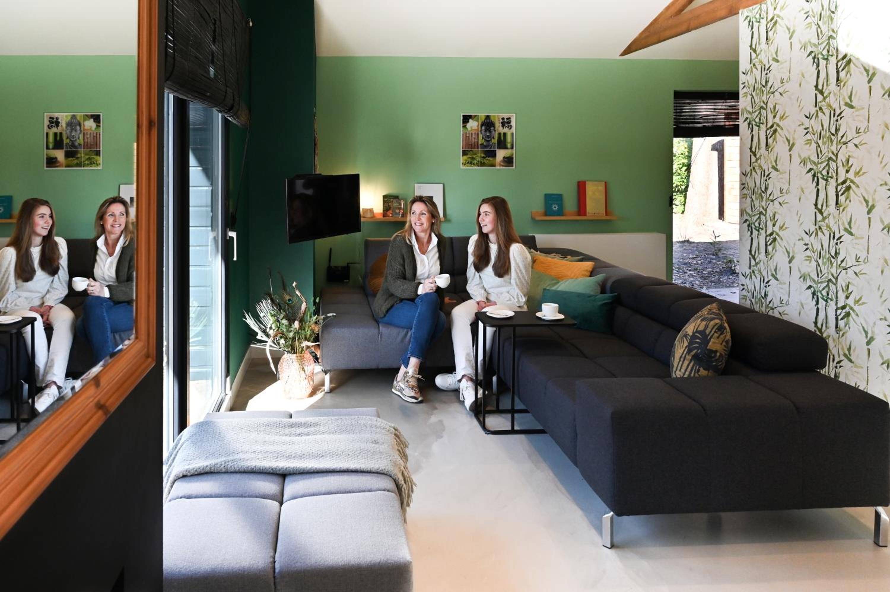 Three-Bedroom House - Photo 9