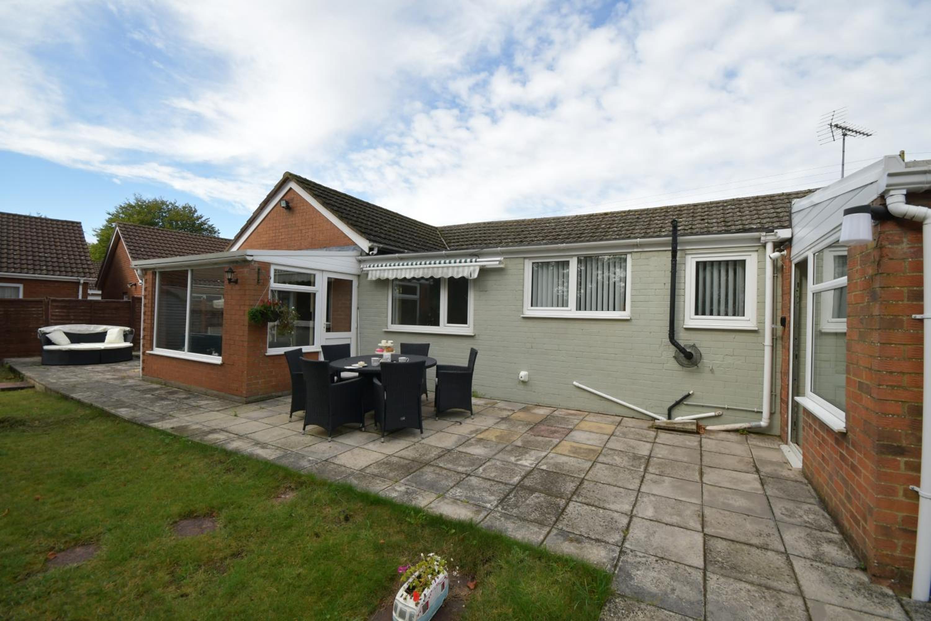 Three-Bedroom House photo 2