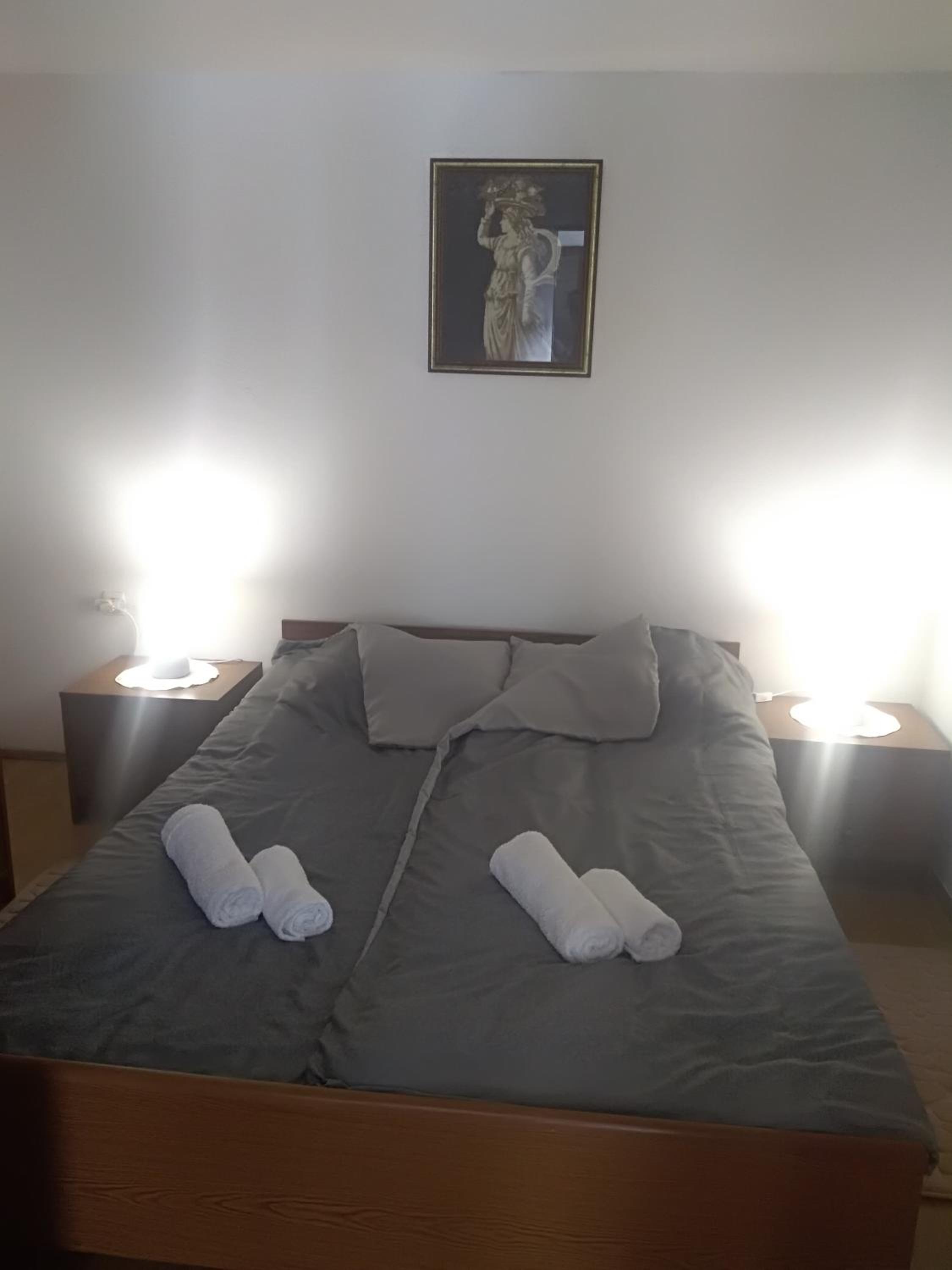 One-Bedroom Apartment - Photo 48