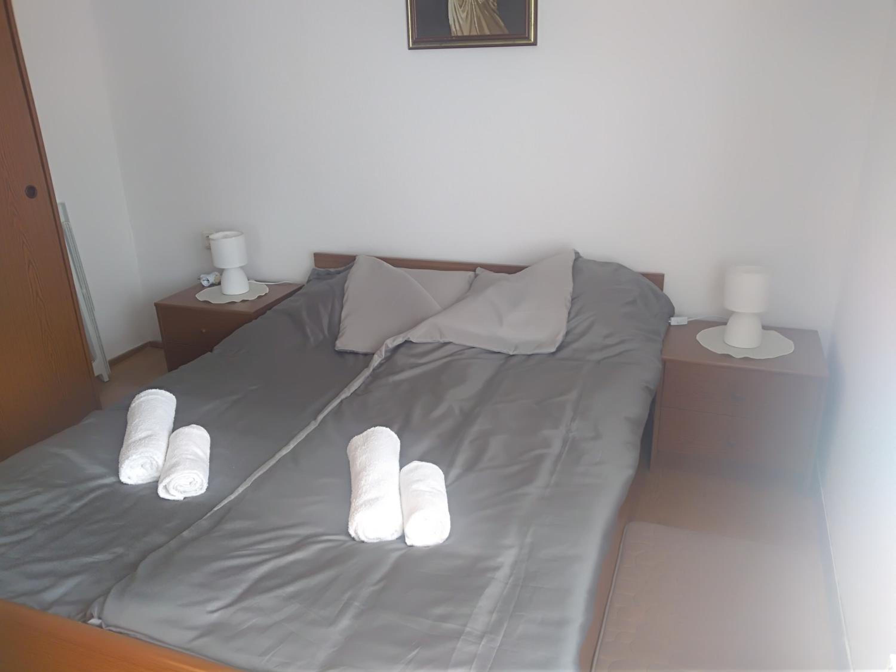One-Bedroom Apartment - Photo 47