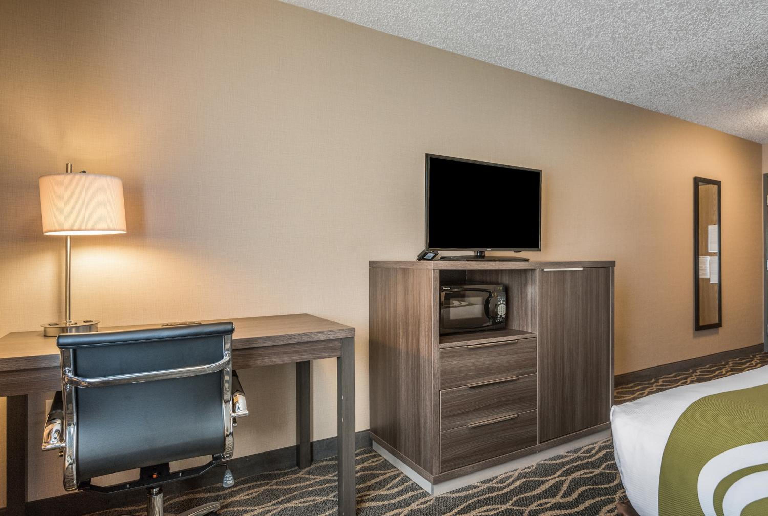 Queen Room - Accessible/Non-Smoking - Photo 3