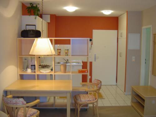 One-Bedroom Apartment photo 1