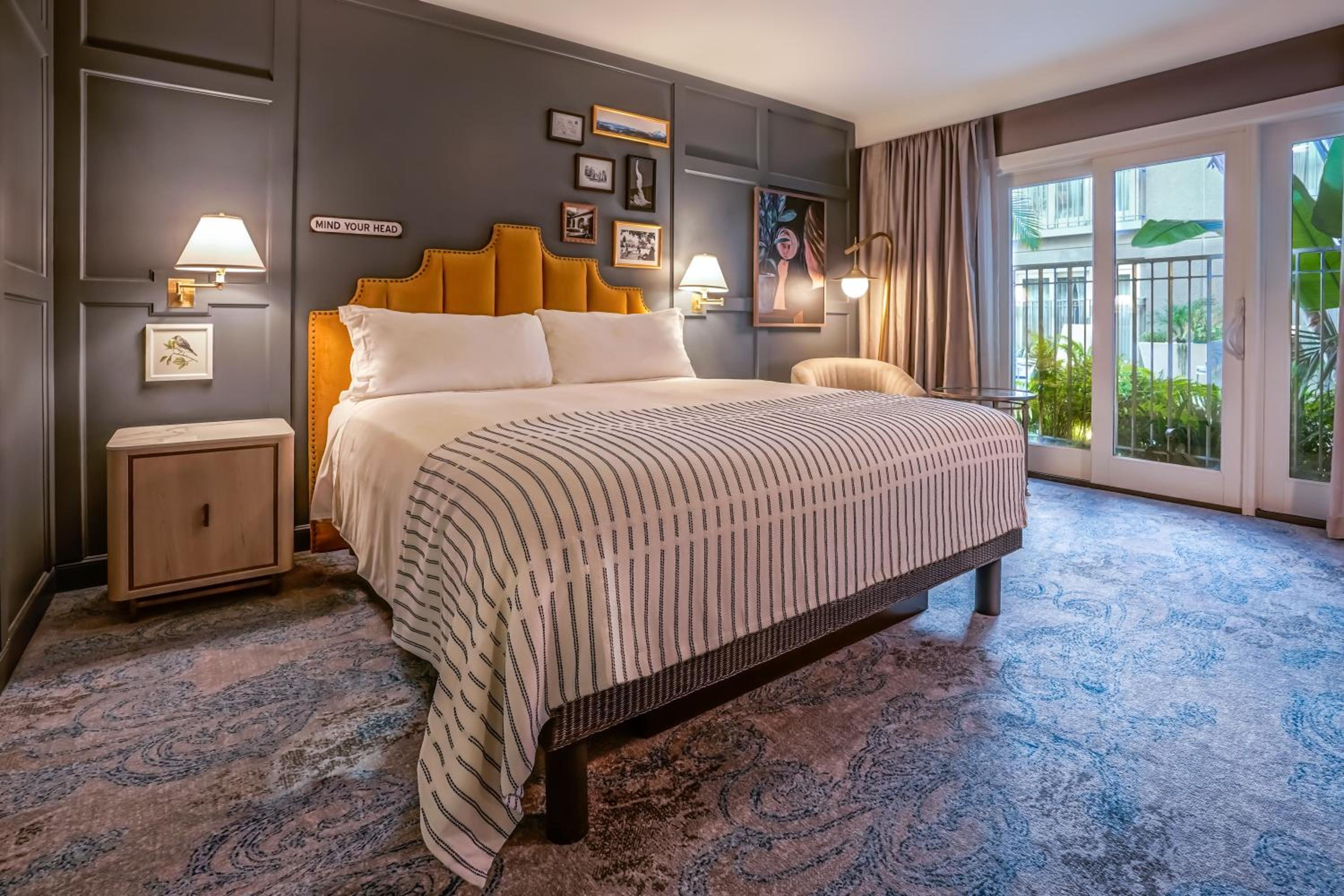 Superior King Room
