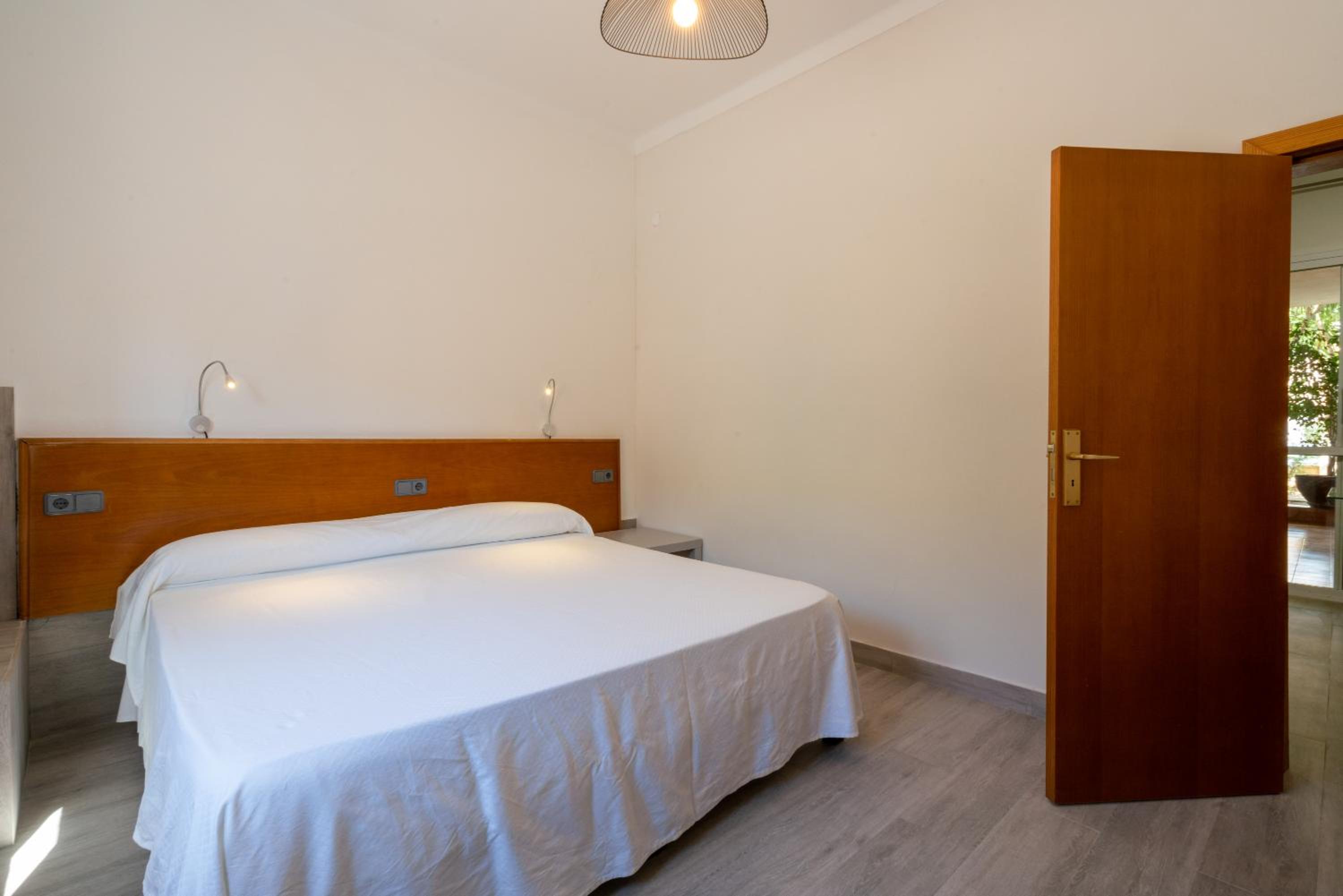 Apartment - Ground Floor photo 2