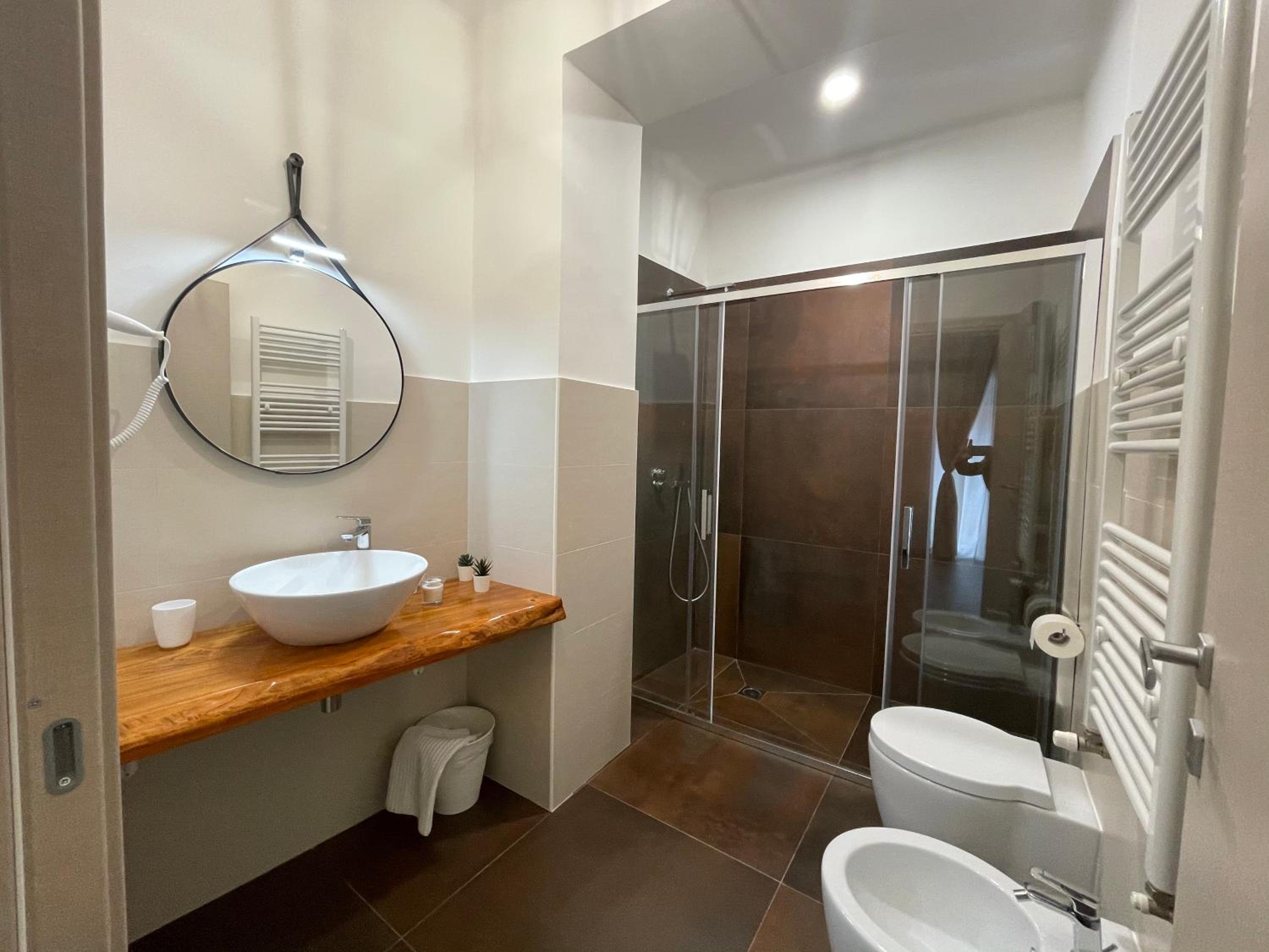 Double Room with Private Bathroom photo 3